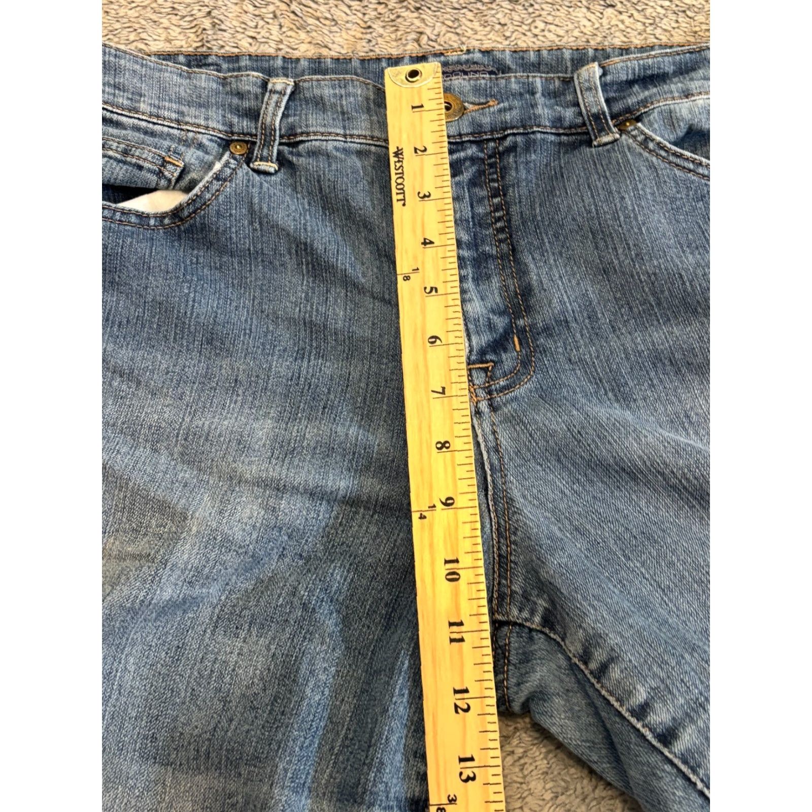 Vintage **Womens Bandolino Blue Denim Straight Rise Jeans 12** User: **Blue Bandolino Womens Straight Rise Jeans Size 12** Size 34" / US 12 / IT 48 - 4 Thumbnail