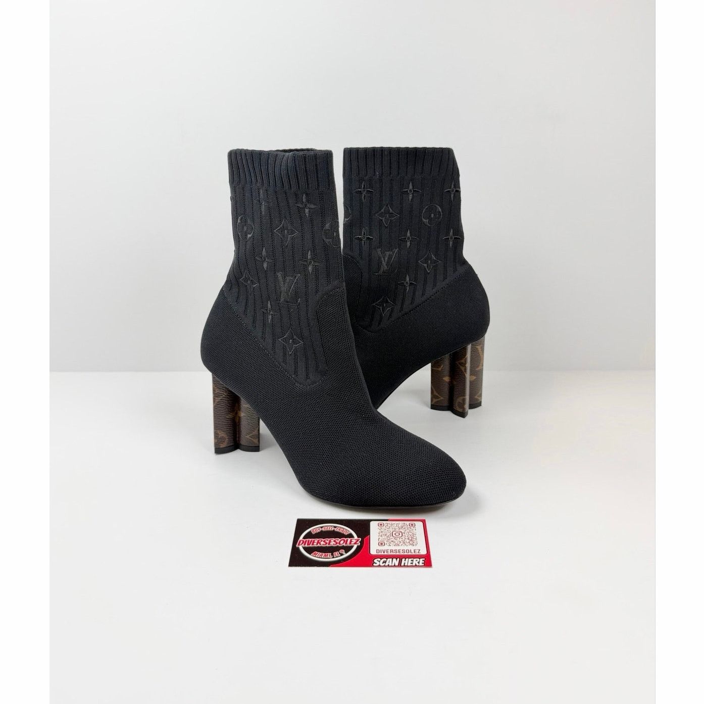 Louis Vuitton Size 38/8 - Louis Vuitton Silhouette Ankle Boot Size US 8 / IT 38 - 1 Thumbnail