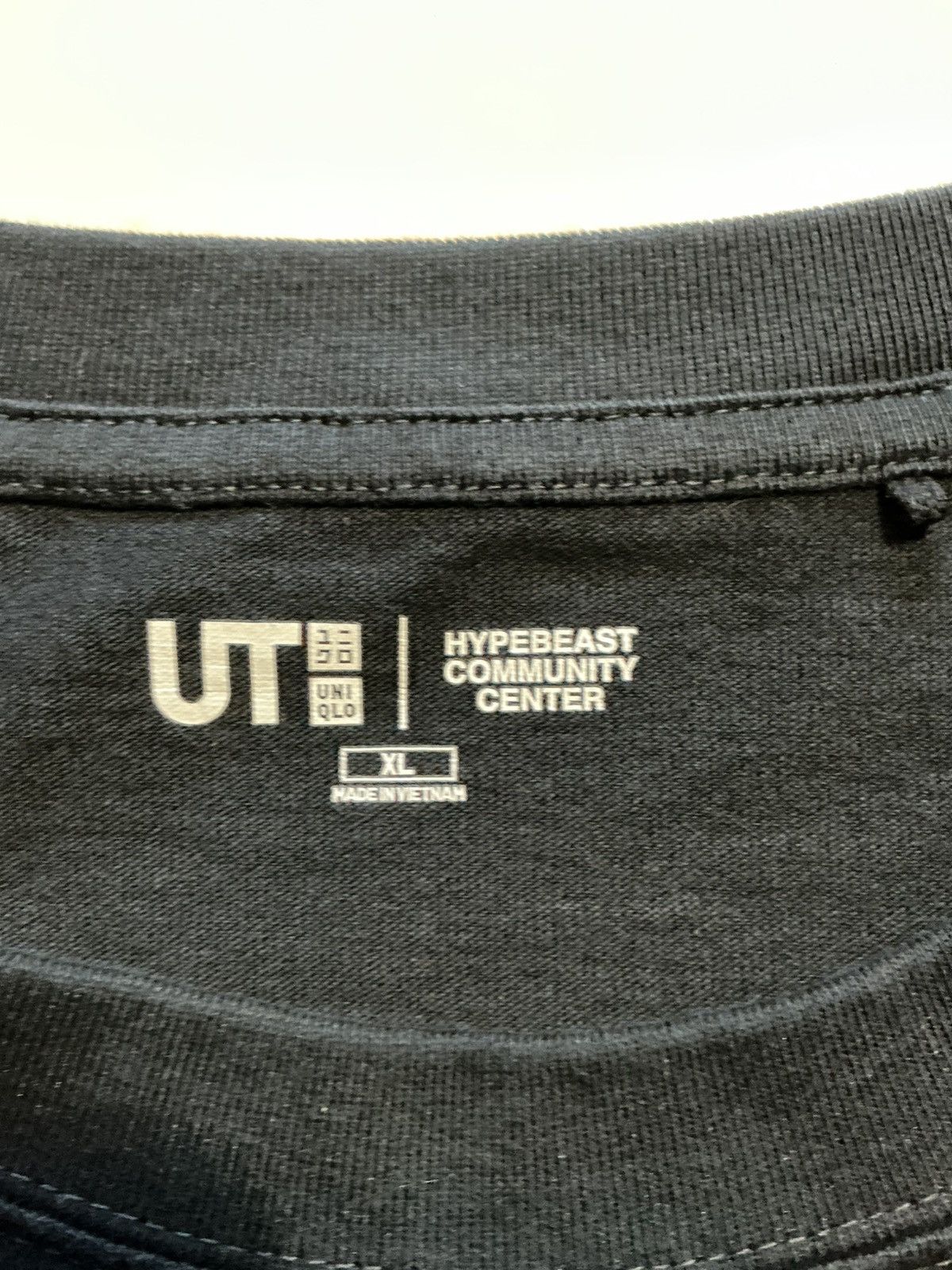 Uniqlo UT Uniqlo X Hypebeast Community Center Book Club T-Shirt Size US XL / EU 56 / 4 - 6 Thumbnail