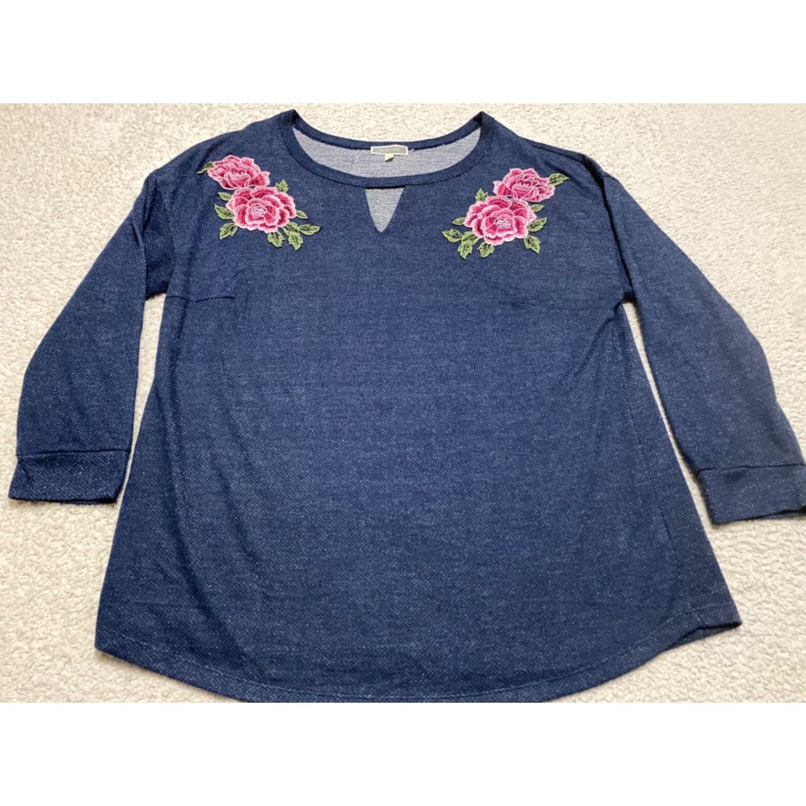 Vintage Pleione Womens 2X Plus Shirt 3/4 Sleeve Solid Blue Round Neck Floral Pullover Size XXL / US 16-18 / IT 52-54 - 2 Thumbnail