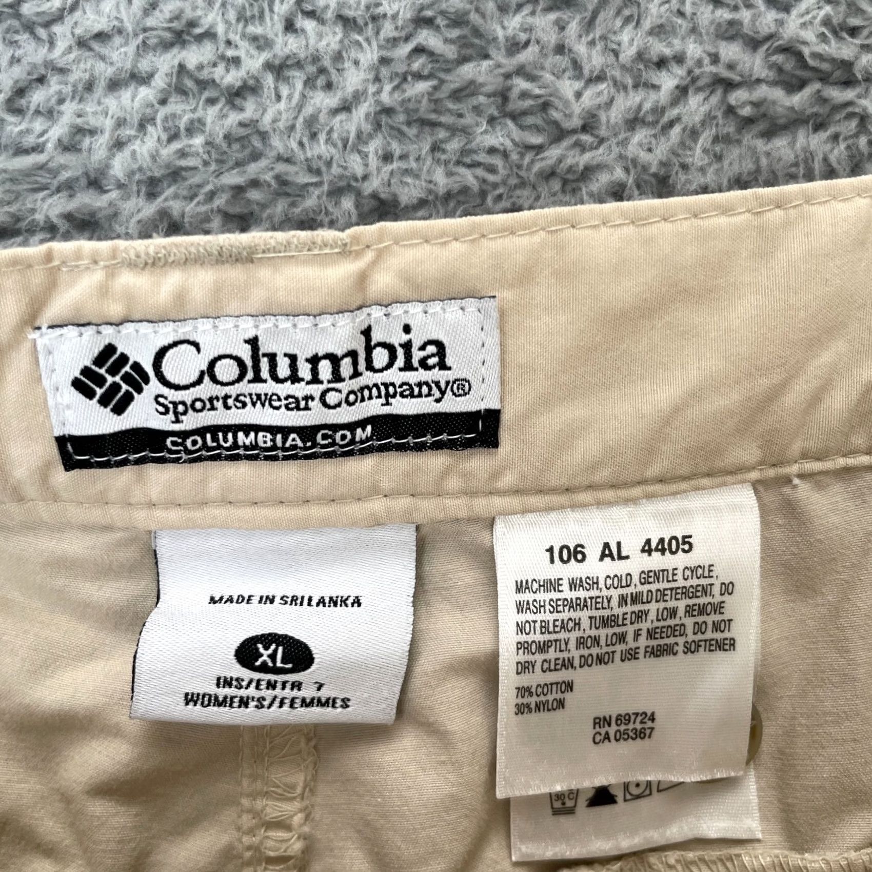 Vintage VTG Columbia Shorts Womens XL Beige Cargo Utility Ripstop Cotton Hiking Size 40" / US 18 - 3 Thumbnail