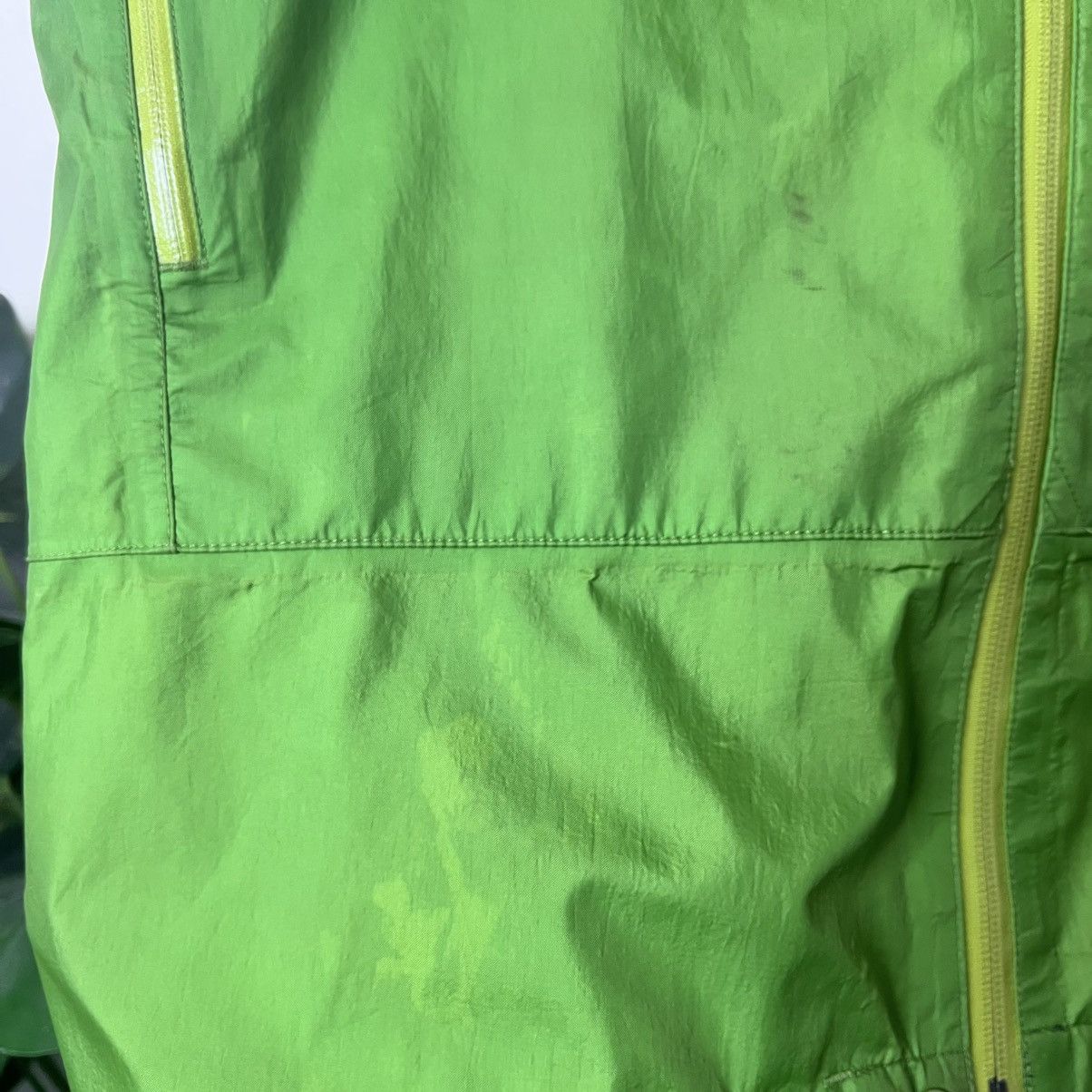 Montbell Montbell Outdoor Rain Hiker Waterproof Mountain Parka Jacket Size US L / EU 52-54 / 3 - 5 Thumbnail