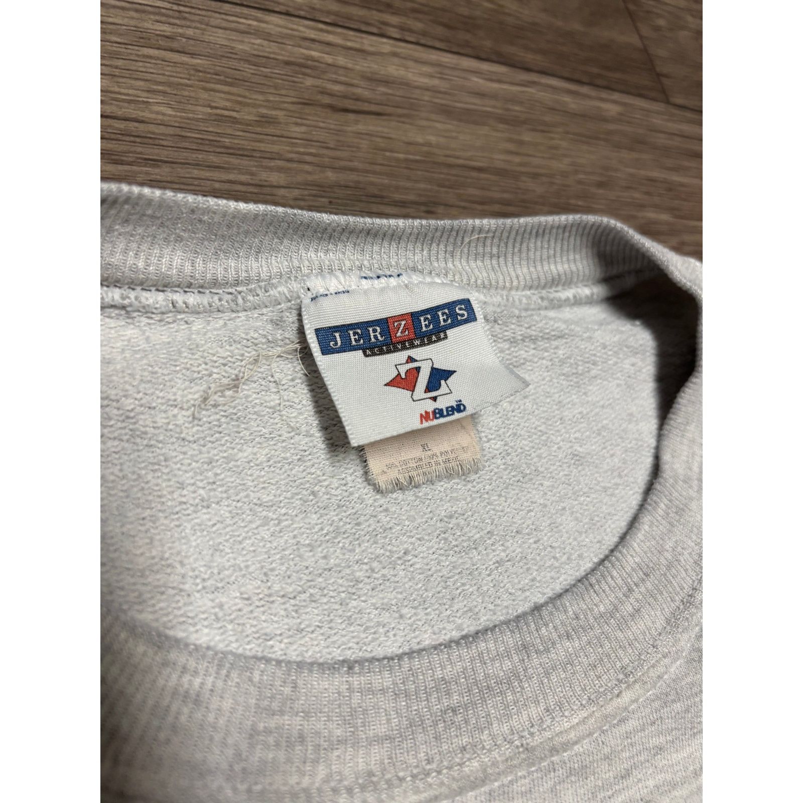 Jerzees × Vintage Vintage Sport Illustrated Gray Sweatshirt Sz XL 90s Size US XL / EU 56 / 4 - 3 Thumbnail