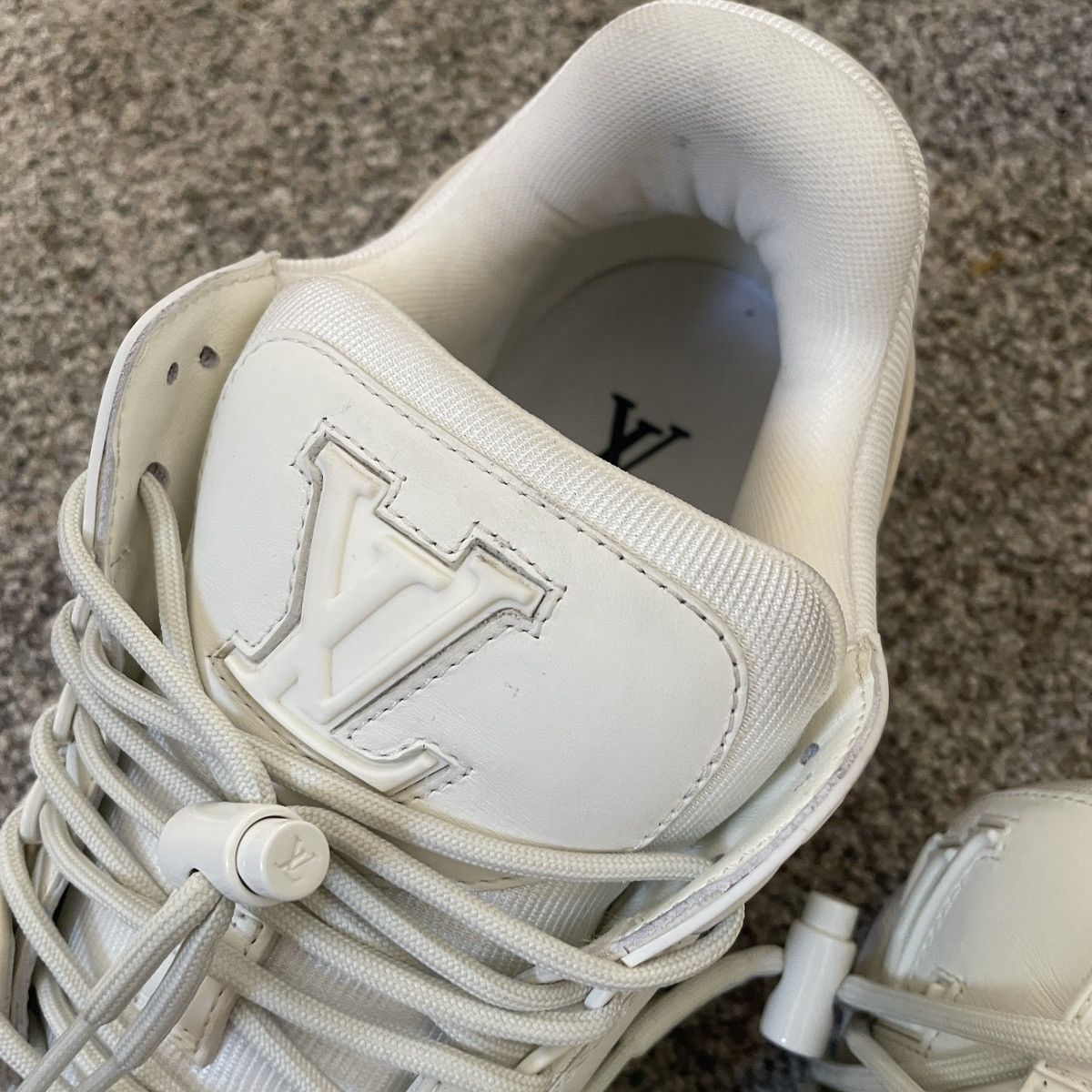 Louis Vuitton LOUIS VUITTON MAXI TRAINER Size US 9 / EU 42 - 4 Thumbnail