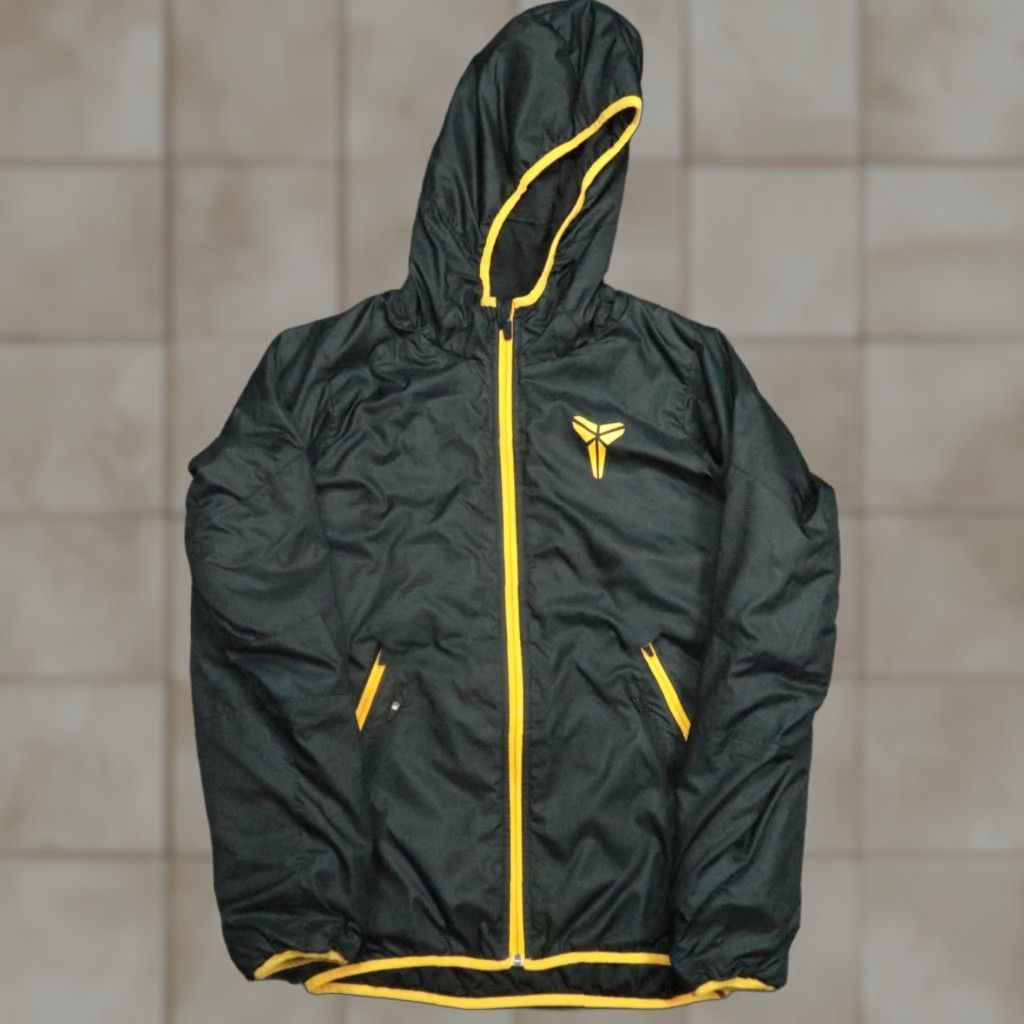 Nike Nike Jacket Men Small Black Kobe Hyperply Mamba Full Zip Hooded Windbreaker Regular Fit Casual Zip Pockets 2-way Size US S / EU 44-46 / 1 - 1 Thumbnail