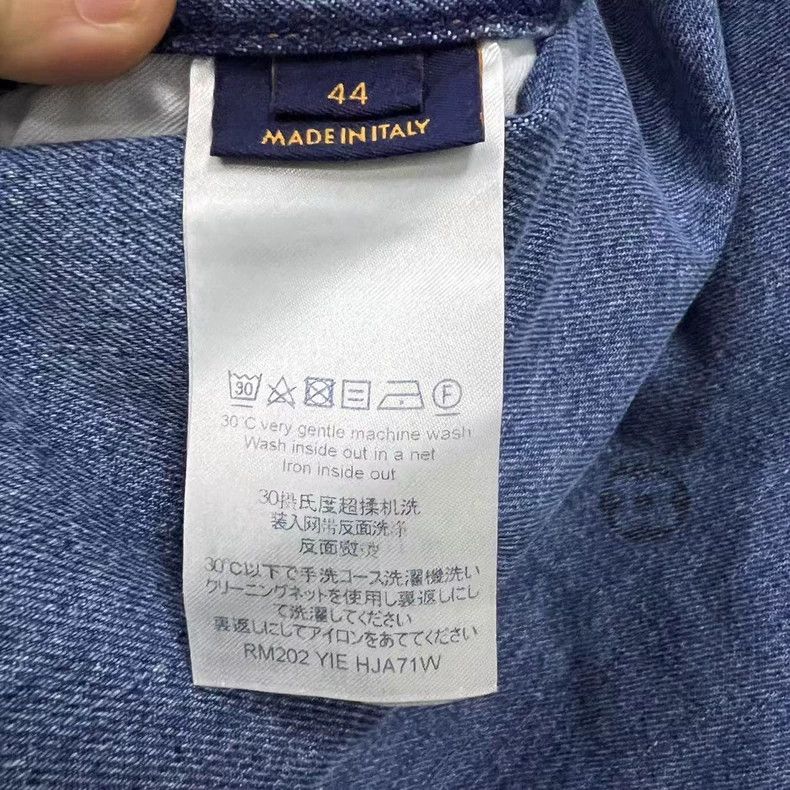 Louis Vuitton Louis Vuitton Gradient aged denim jacket 2503-Nextarrow Size US S / EU 44-46 / 1 - 4 Thumbnail