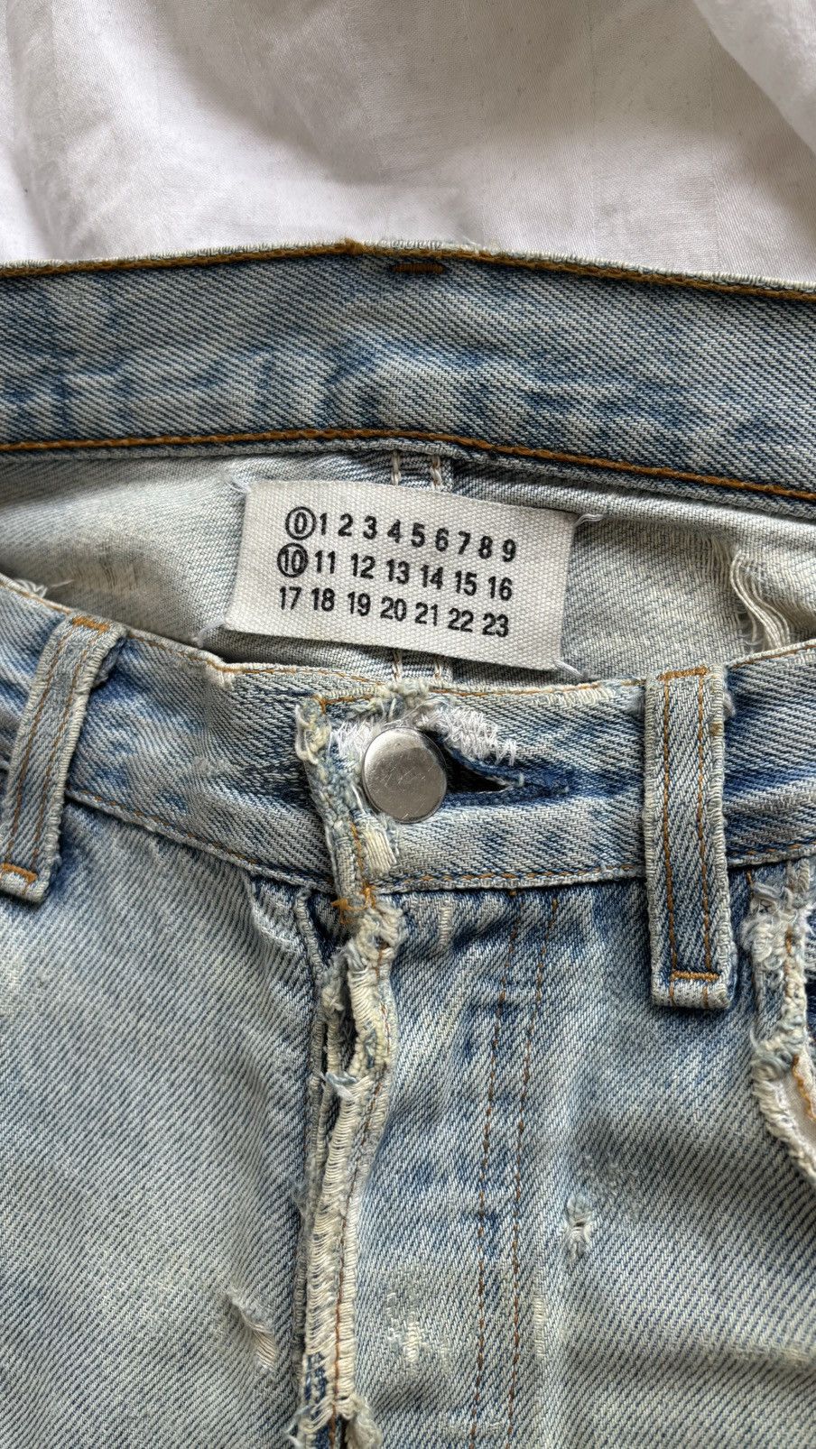 Maison Margiela ⓪ ⑩ GRAIL Maison Martin Margiela artisanal jeans repaired Size US 32 / EU 48 - 3 Thumbnail