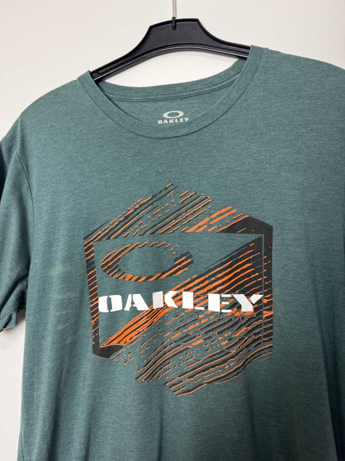 Oakley Oakley big logo tee outdoor gorpcore style streetwear Size US L / EU 52-54 / 3 - 2 Thumbnail