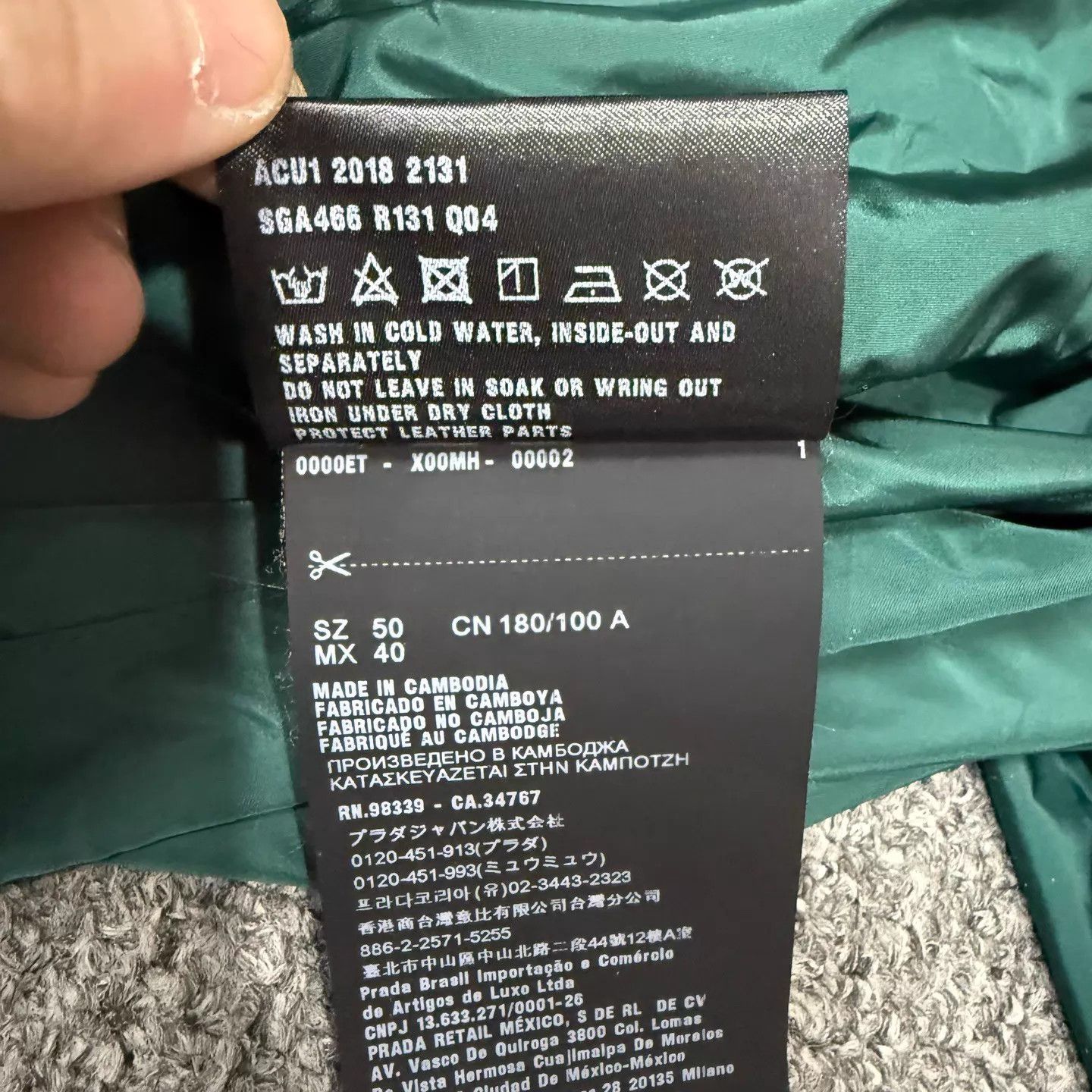 Prada Prada Green Triangle Logo Nylon Jacket Size 50 Size US M / EU 48-50 / 2 - 5 Thumbnail