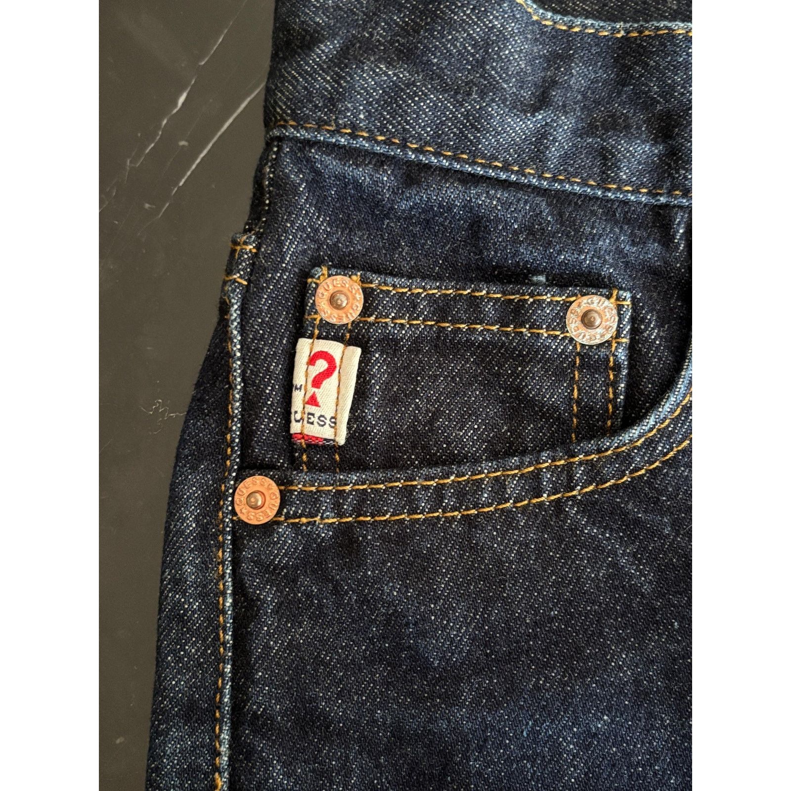 Guess Vintage Guess Denim Skirt High Waist Pencil Fit 90s Y2K Size 27" / US 4 / IT 40 - 7 Thumbnail