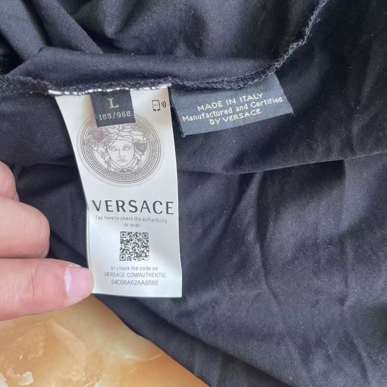 Versace Versace Medusa embroidered short sleeves Size US L / EU 52-54 / 3 - 3 Thumbnail