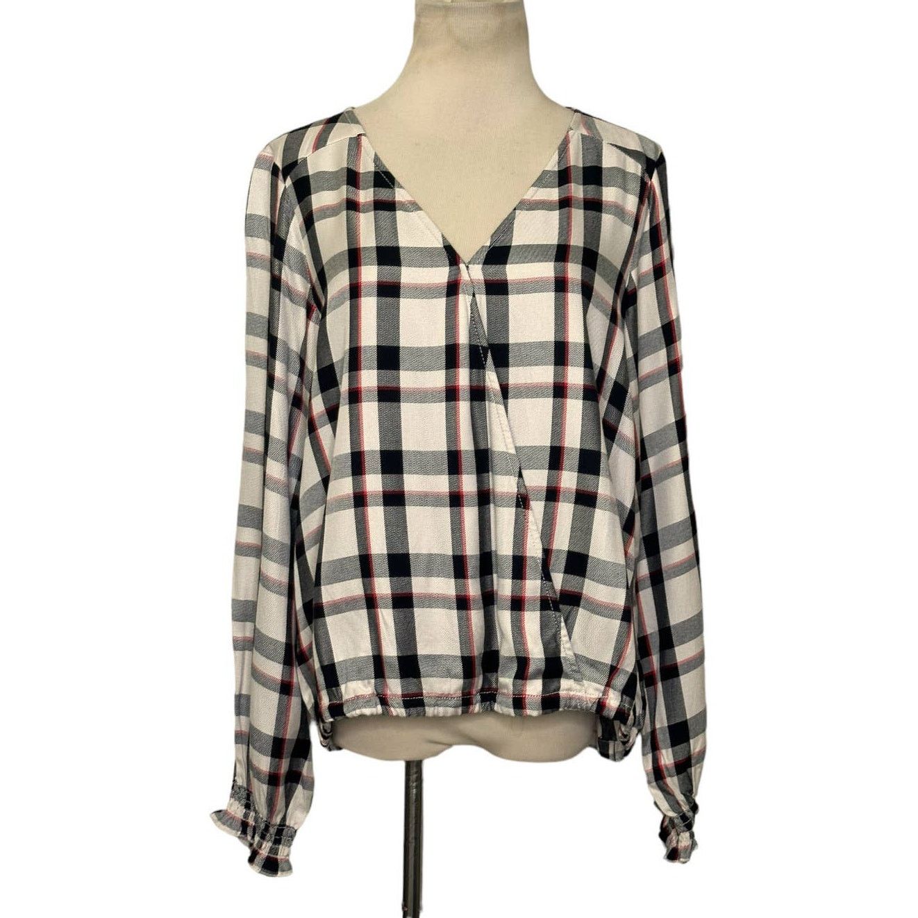 Sanctuary Sanctuary plaid long sleeves front crossed top size small Size S / US 4 / IT 40 - 1 Thumbnail
