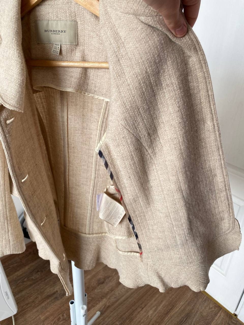 Burberry Burberry Wool & Cashmere Beige Women Blazer Size S Slim Fit Size S / US 4 / IT 40 - 7 Thumbnail