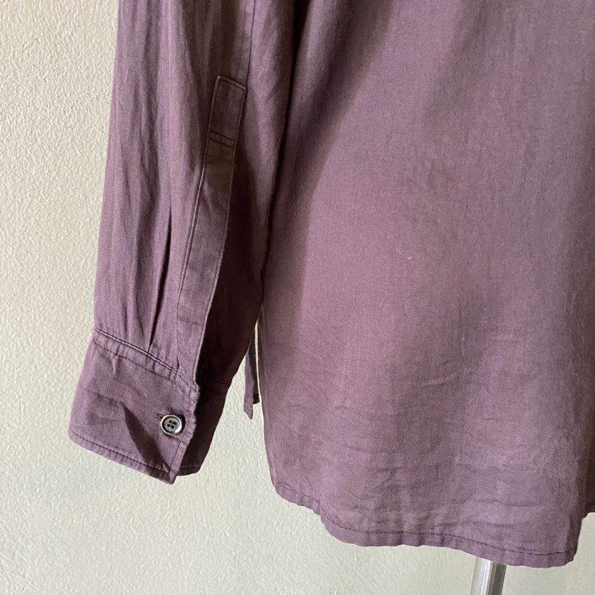 Burberry BURBERRY Purple Pintuck Button-Up Shirt Size XS / US 0-2 / IT 36-38 - 14 Thumbnail