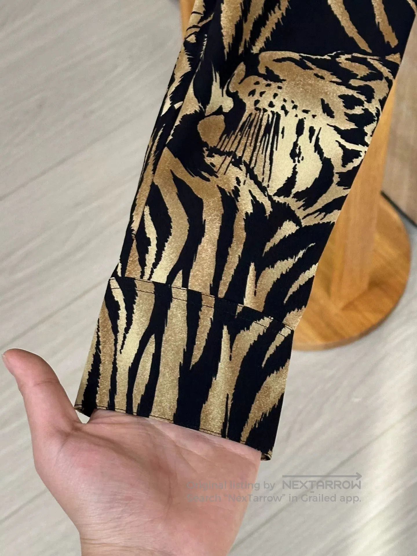 Saint Laurent Paris Saint Laurent Tiger-Print Silk Shirt. Size US M / EU 48-50 / 2 - 4 Thumbnail