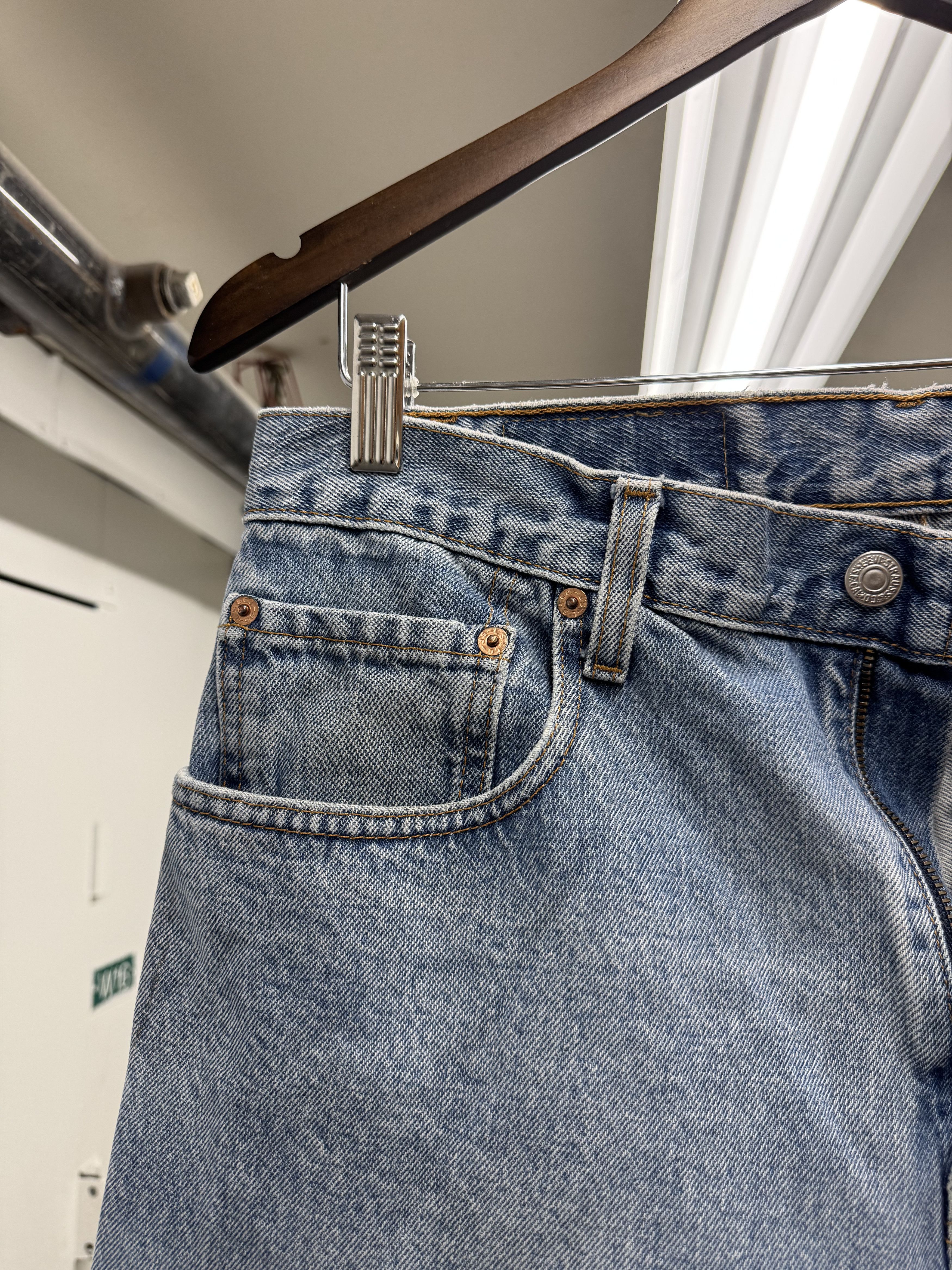 Levi's Levi's 560 Vintage Relaxed Tapered Distressed Faded Jeans Size US 32 / EU 48 - 4 Thumbnail