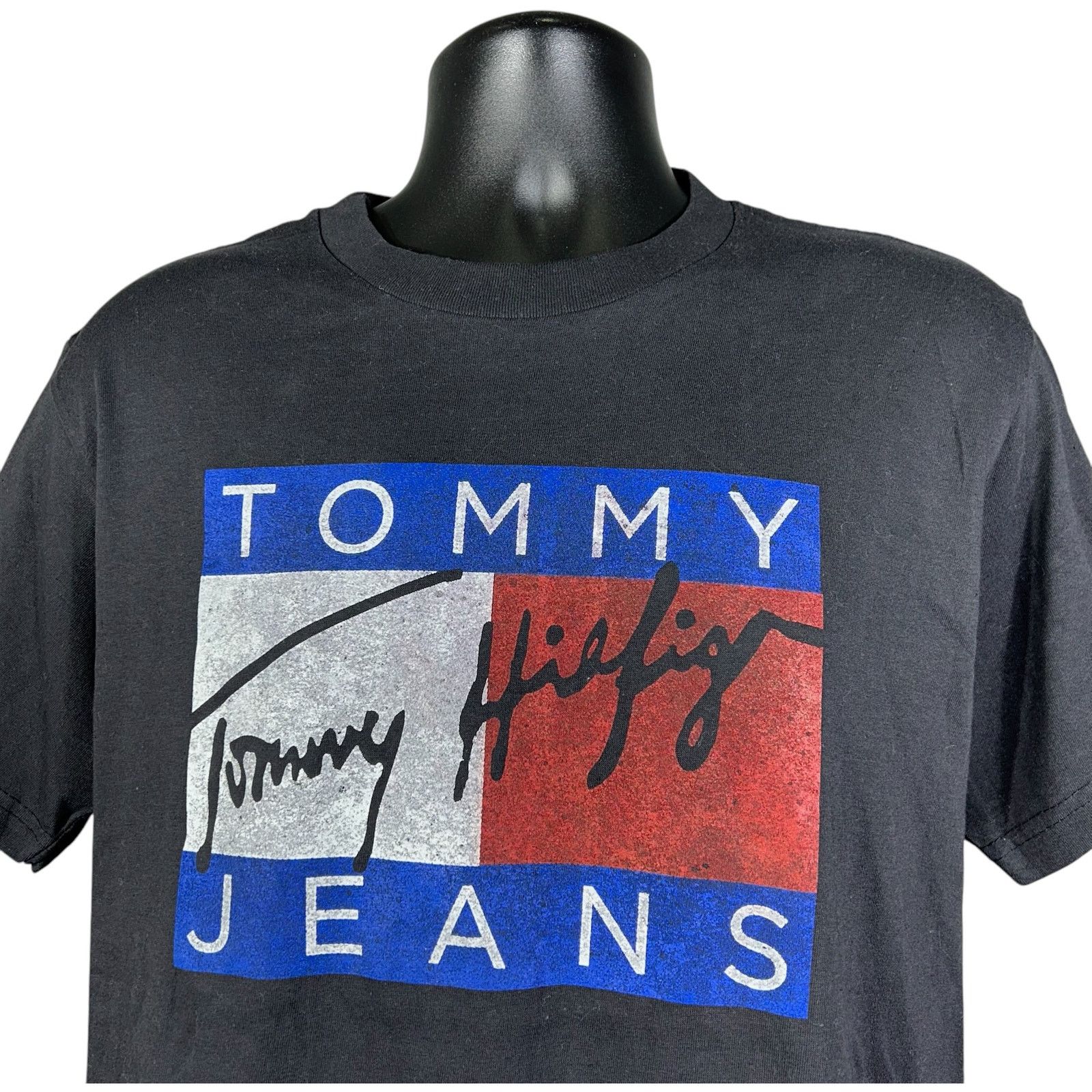 Tommy Hilfiger Vintage Tommy Hilfiger Flag Logo Tee Large Size US L / EU 52-54 / 3 - 2 Thumbnail