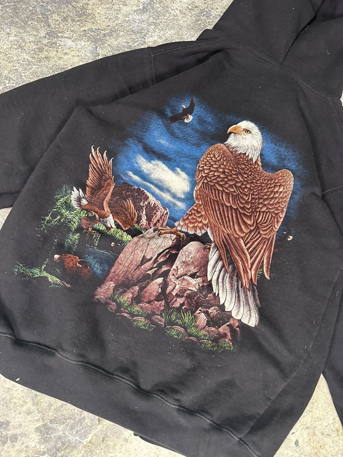 Vintage Vintage Eagle Print Zipup Hoodie Size US M / EU 48-50 / 2 - 2 Thumbnail
