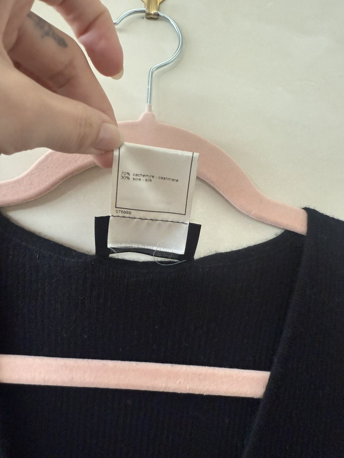 Chanel Vintage black cashmere chanel tank top Size XS / US 0-2 / IT 36-38 - 8 Thumbnail