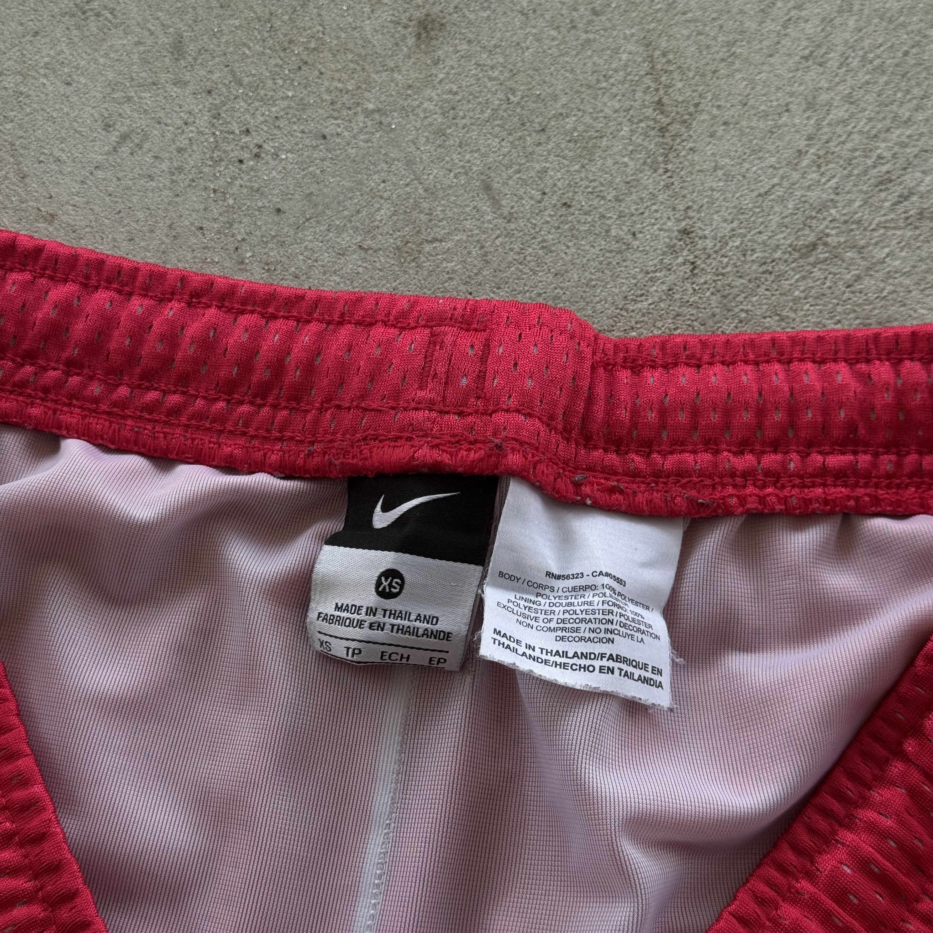 Nike Nike Red Mesh Basketball Shorts Vintage Swoosh Logo XS Size US 30 / EU 46 - 7 Thumbnail