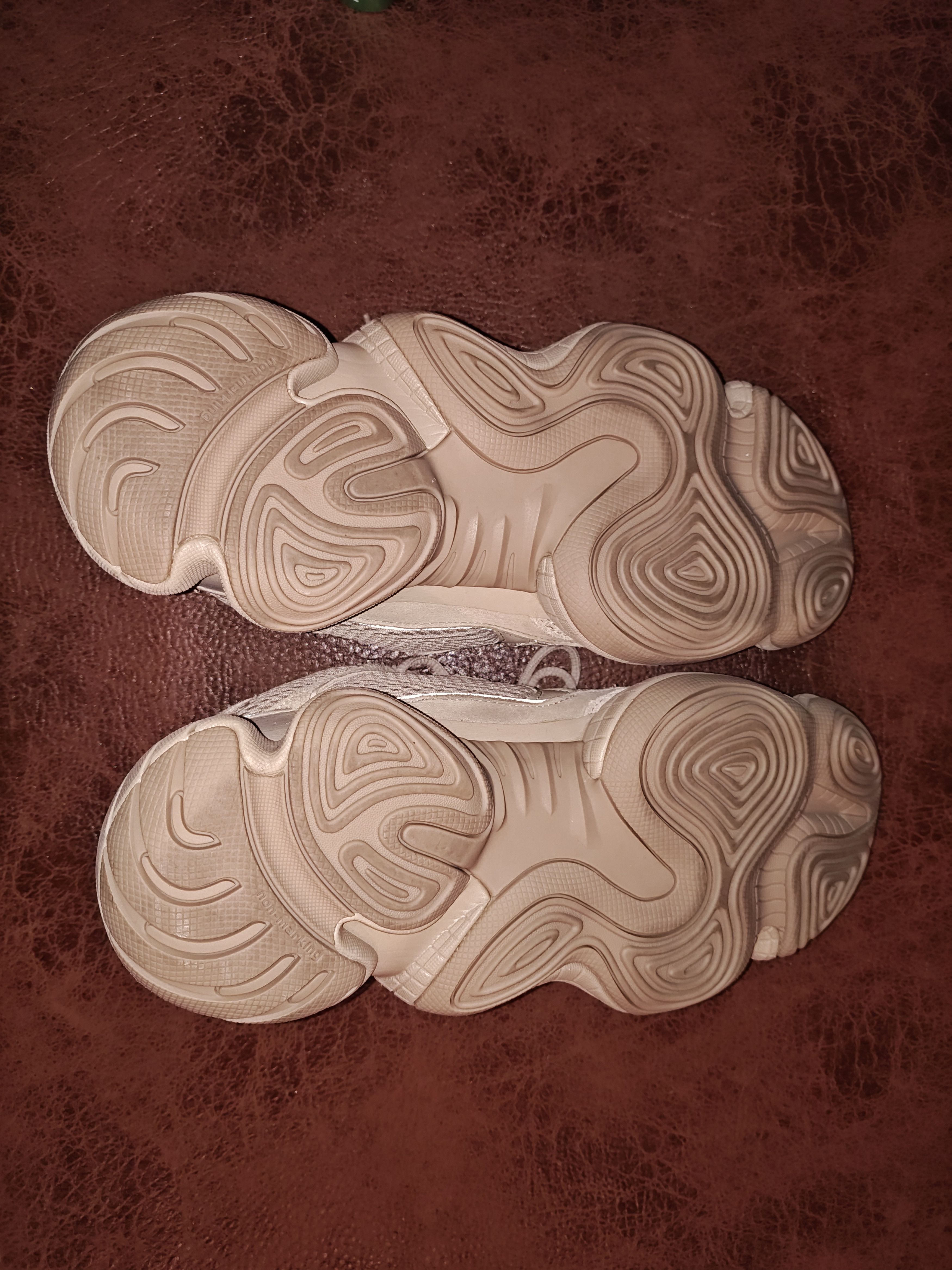 Adidas × Yeezy Adidas Yeezy 500 Taupe Light Size US 10 / EU 43 - 6 Thumbnail