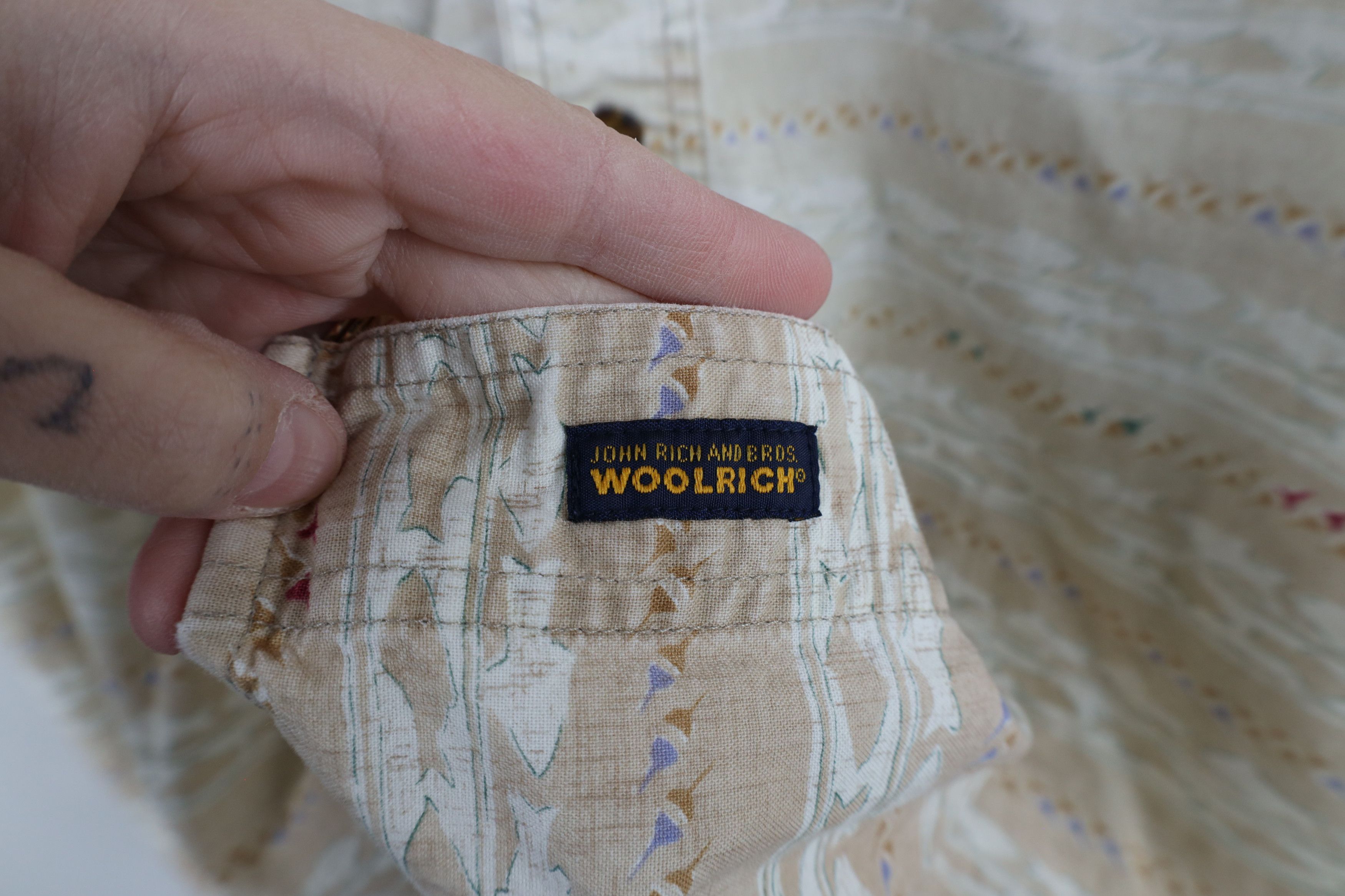 Vintage × Woolrich Woolen Mills Vintage 90s Woolrich Over Print Short Sleeve Button Shirt Size US XXL / EU 58 / 5 - 4 Thumbnail