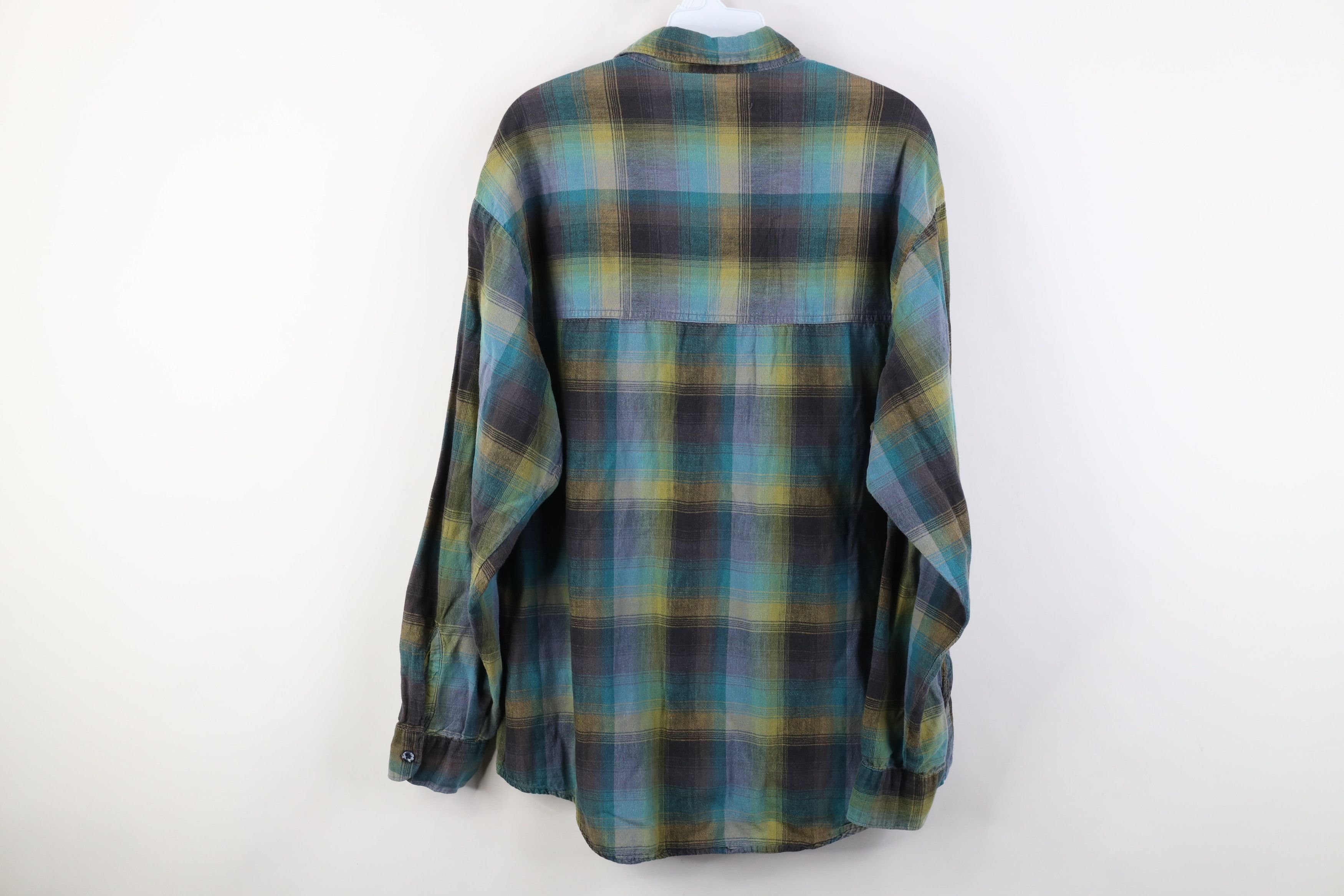 Vintage Vintage 90s IOU Flannel Madras Plaid Collared Button Shirt Size US L / EU 52-54 / 3 - 9 Thumbnail