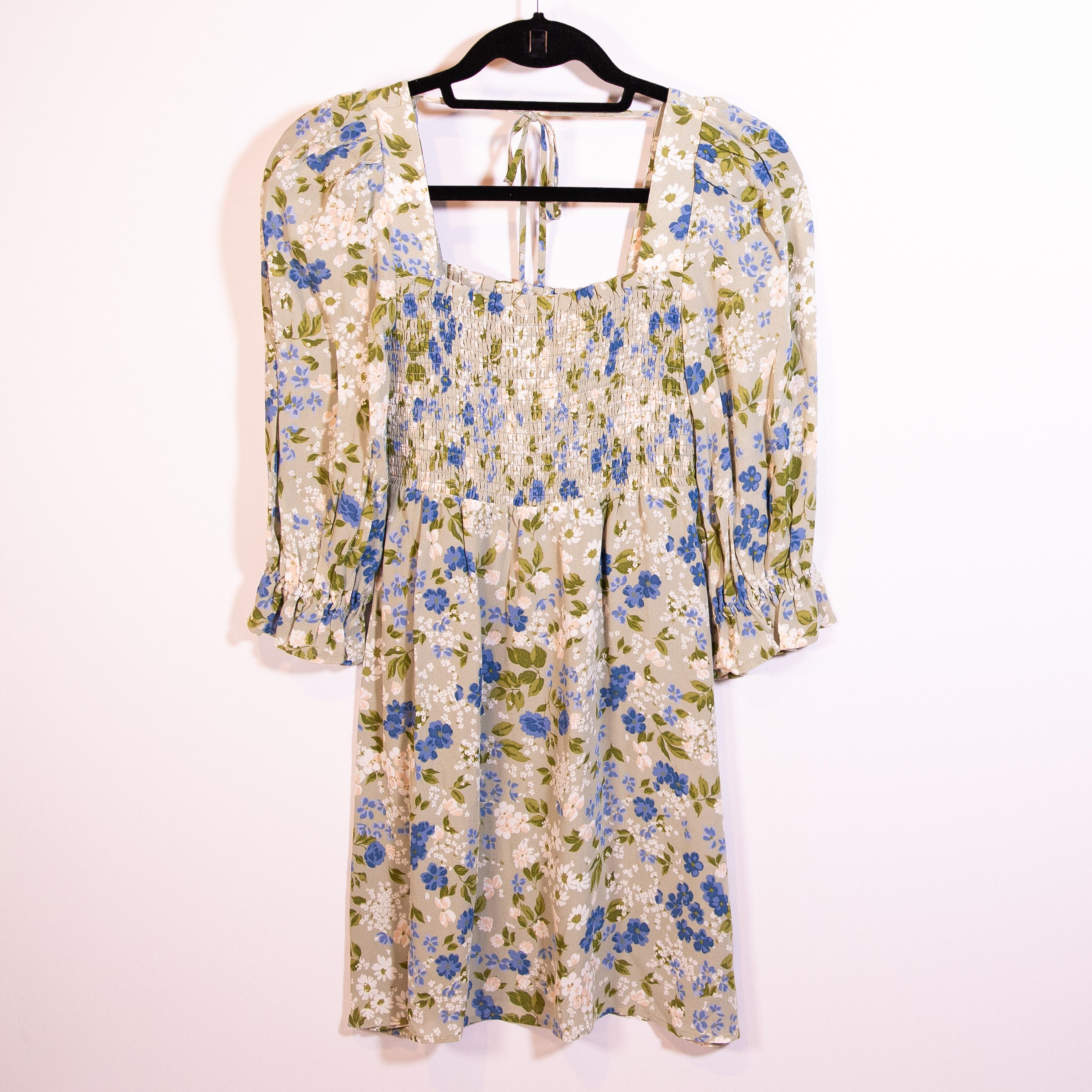 Reformation Reformation Zaria Chiffon Smocked Bodice Half Size XS / US 0-2 / IT 36-38 - 1 Thumbnail
