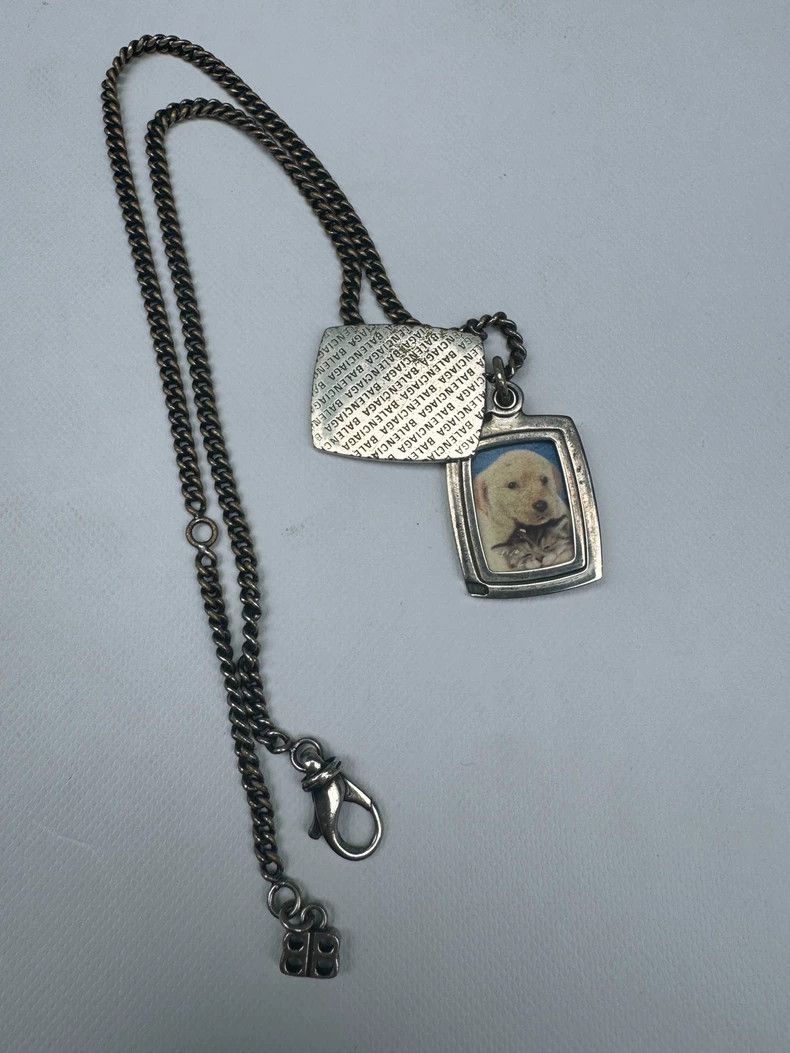 Balenciaga Balenciaga Puppy Postcard Necklace 2501-Nextarrow Size ONE SIZE - 1 Thumbnail
