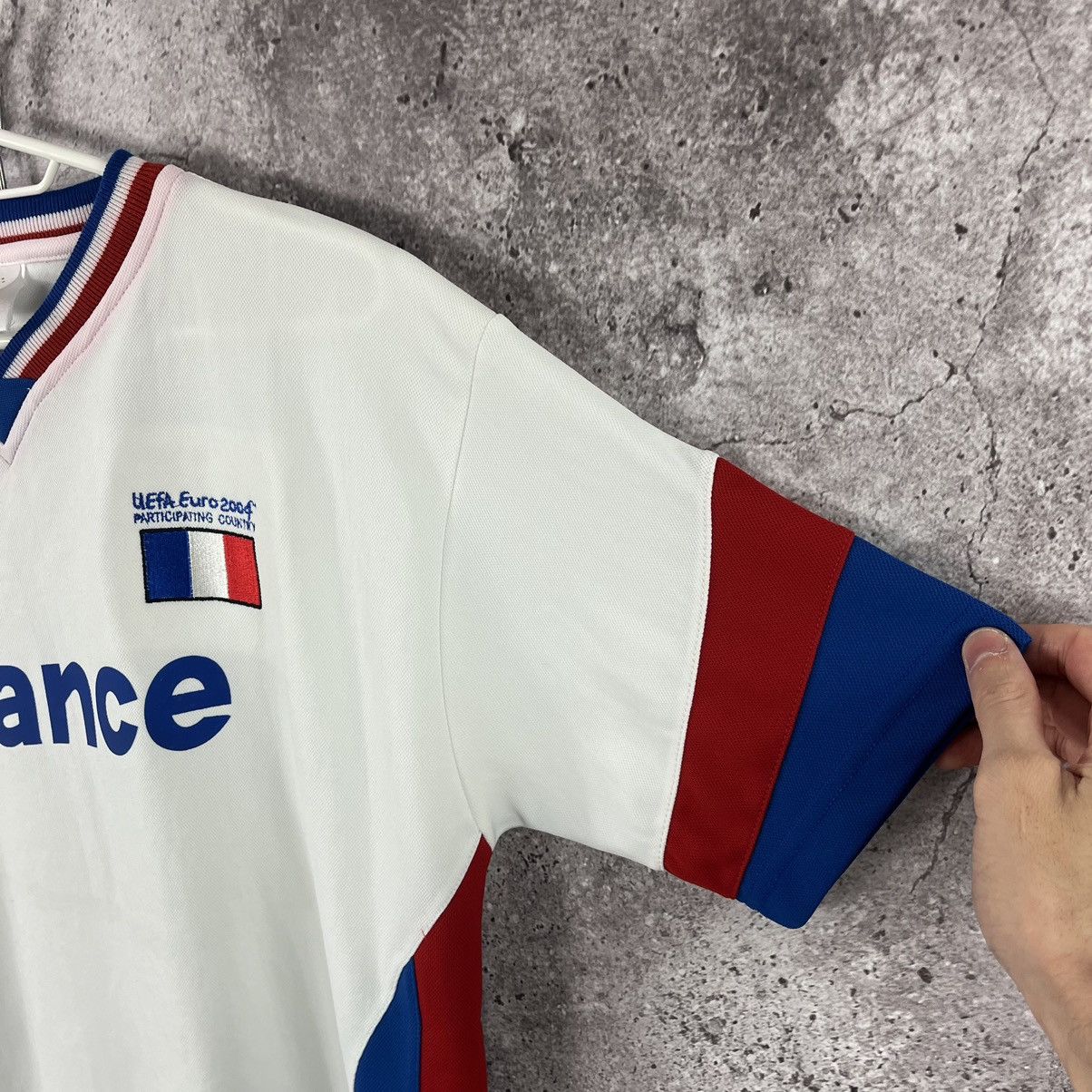 Vintage FRANCE UEFA EURO 2004 Futbol Football Soccer Jersey L White Size US L / EU 52-54 / 3 - 4 Thumbnail