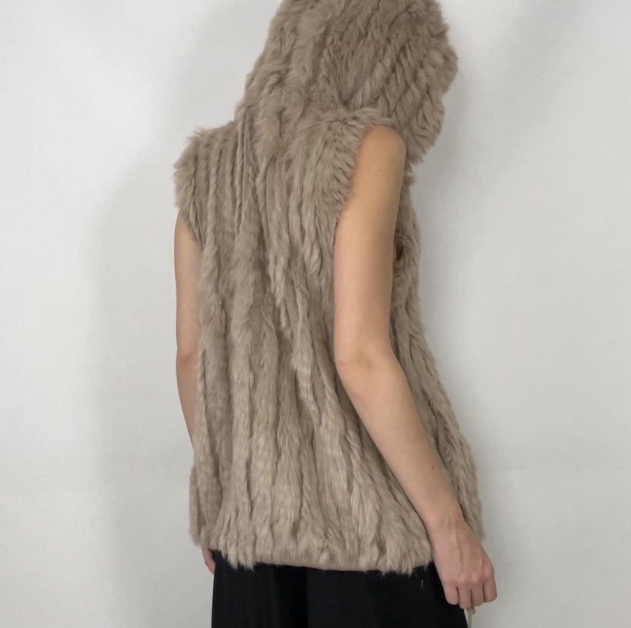 Other Stefanel rabbit fur vest size S/M with a hood Size S / US 4 / IT 40 - 10 Thumbnail