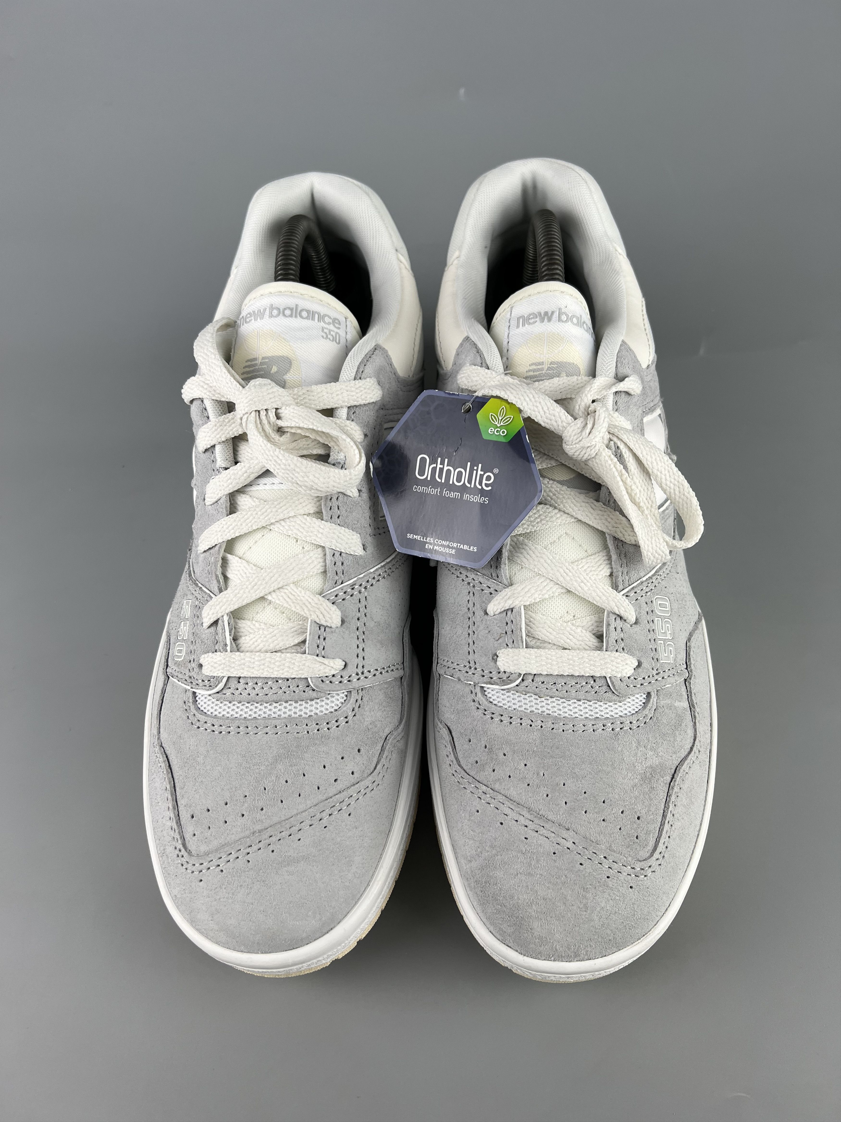 New Balance New Balance 550 Men's Gray White Suede Sneakers Size US11 Size US 11 / EU 44 - 4 Thumbnail