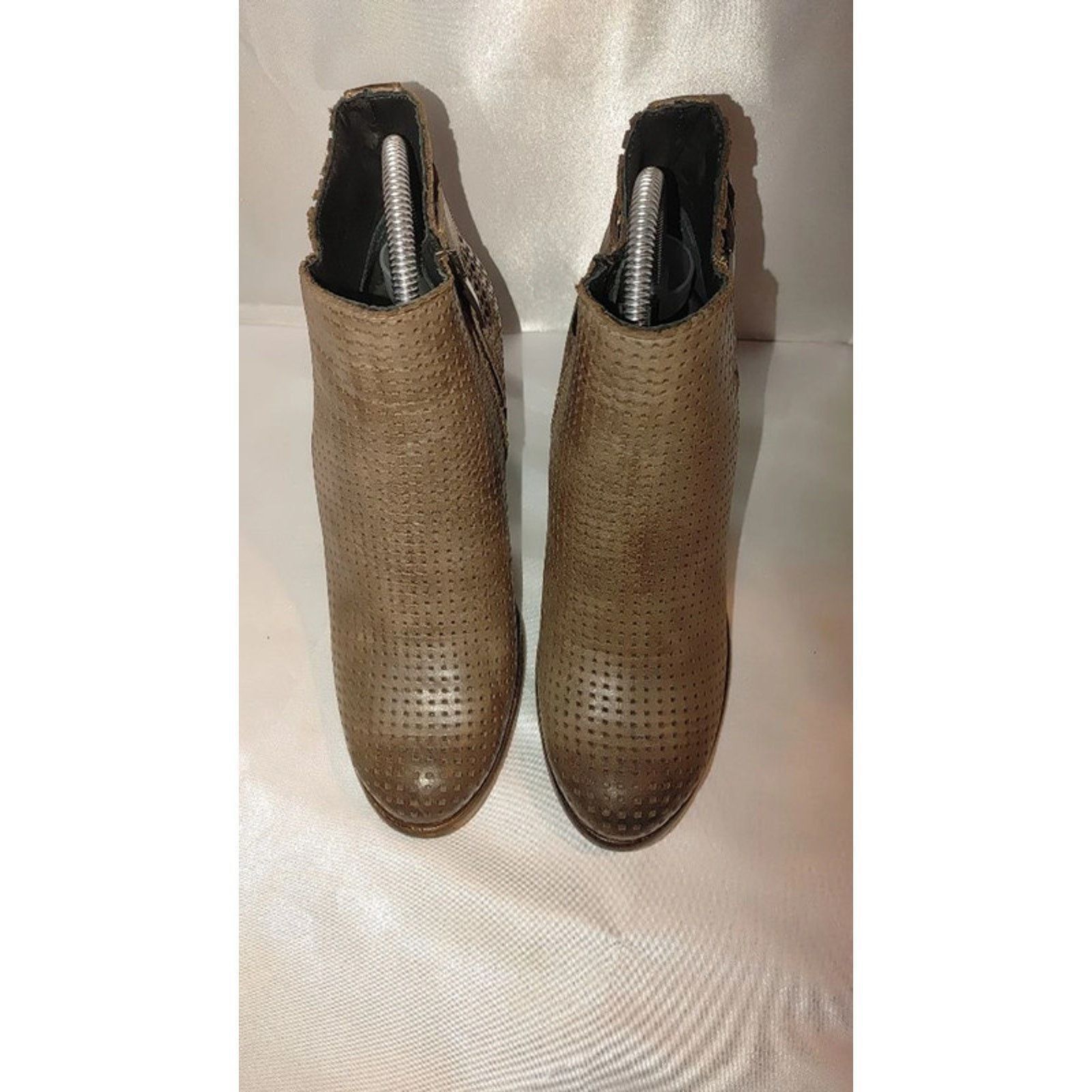 monkey time Naughty Monkey Show Stoppa Leather Booties Size 8M Size US 8 / IT 38 - 5 Thumbnail