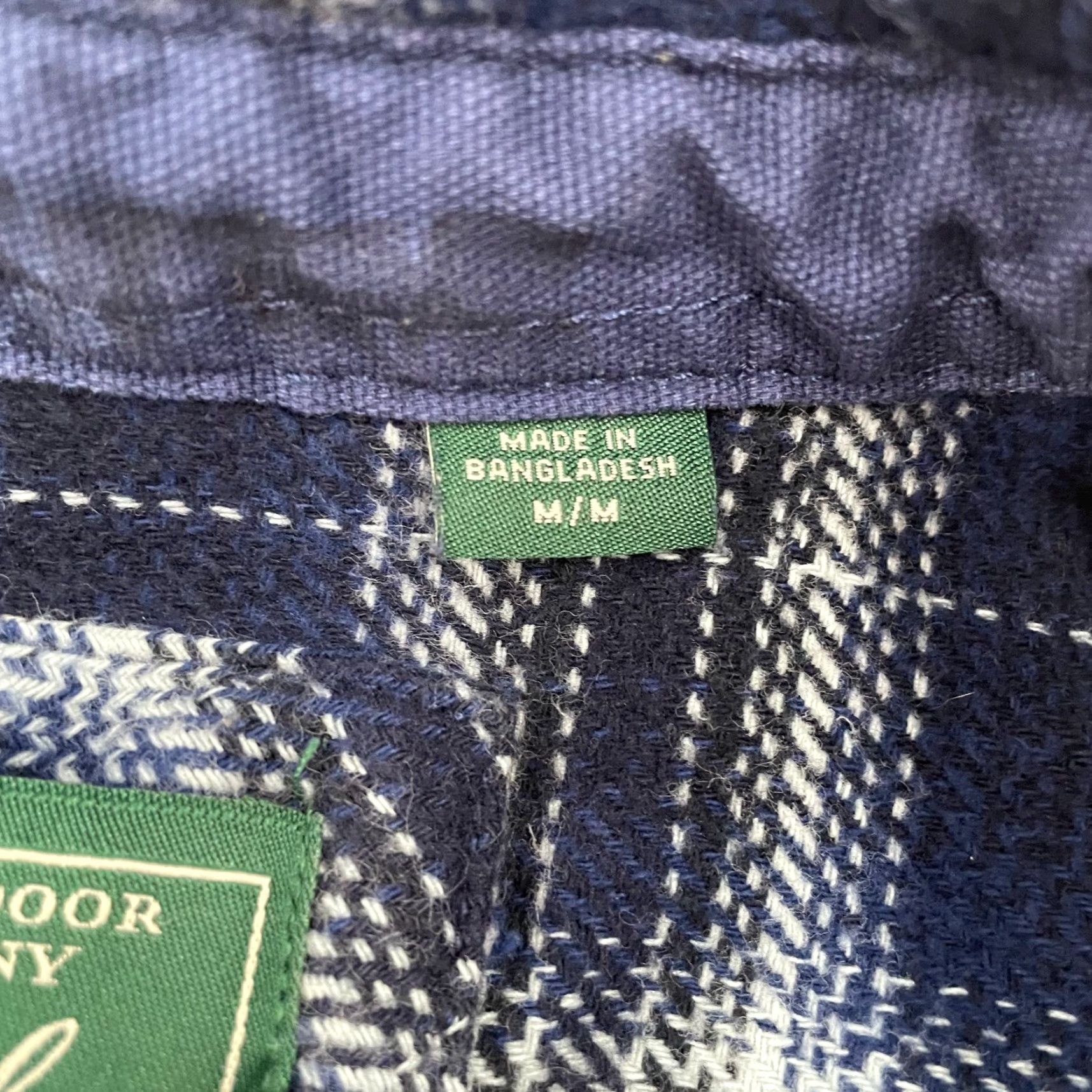 Vintage VINTAGE Woolrich Flannel Shirt Adult Medium Blue Plaid Long Sleeve Button-Up Shacket Pockets Mens Size US M / EU 48-50 / 2 - 7 Thumbnail