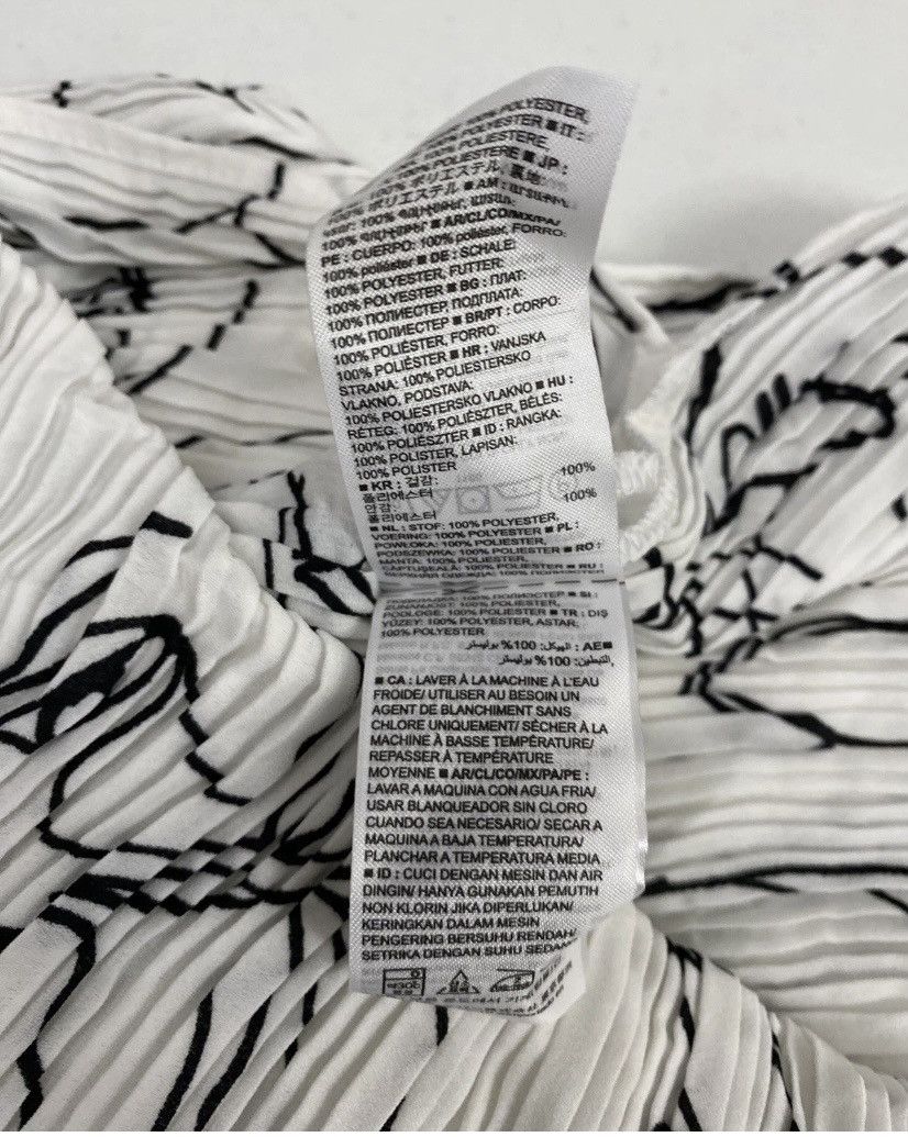 Banana Republic BANANA REPUBLIC PLISSÉ MIDI DRESS TATTOO FACES PLEATS 2 NWT Size XS / US 0-2 / IT 36-38 - 11 Thumbnail