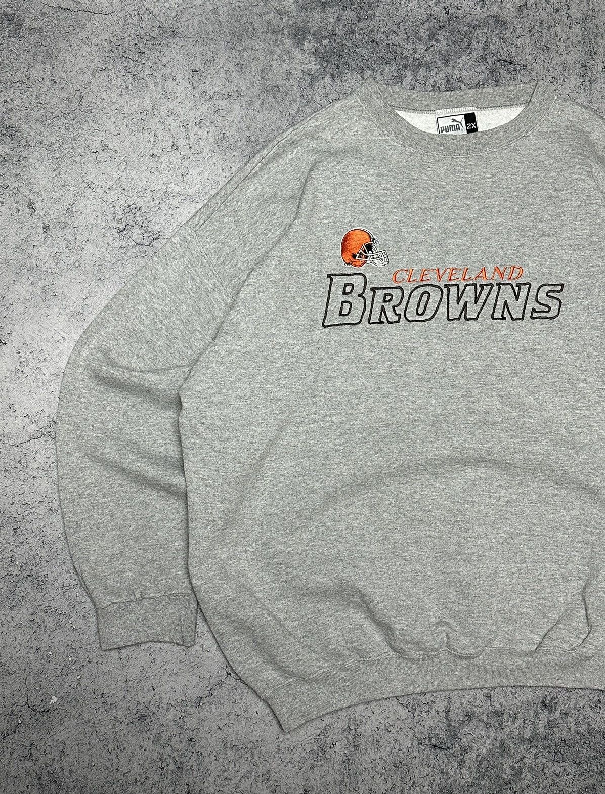NFL × Puma × Vintage Vintage Puma Cleveland Browns NFL Baggy Sweatshirt Size US XXL / EU 58 / 5 - 2 Thumbnail