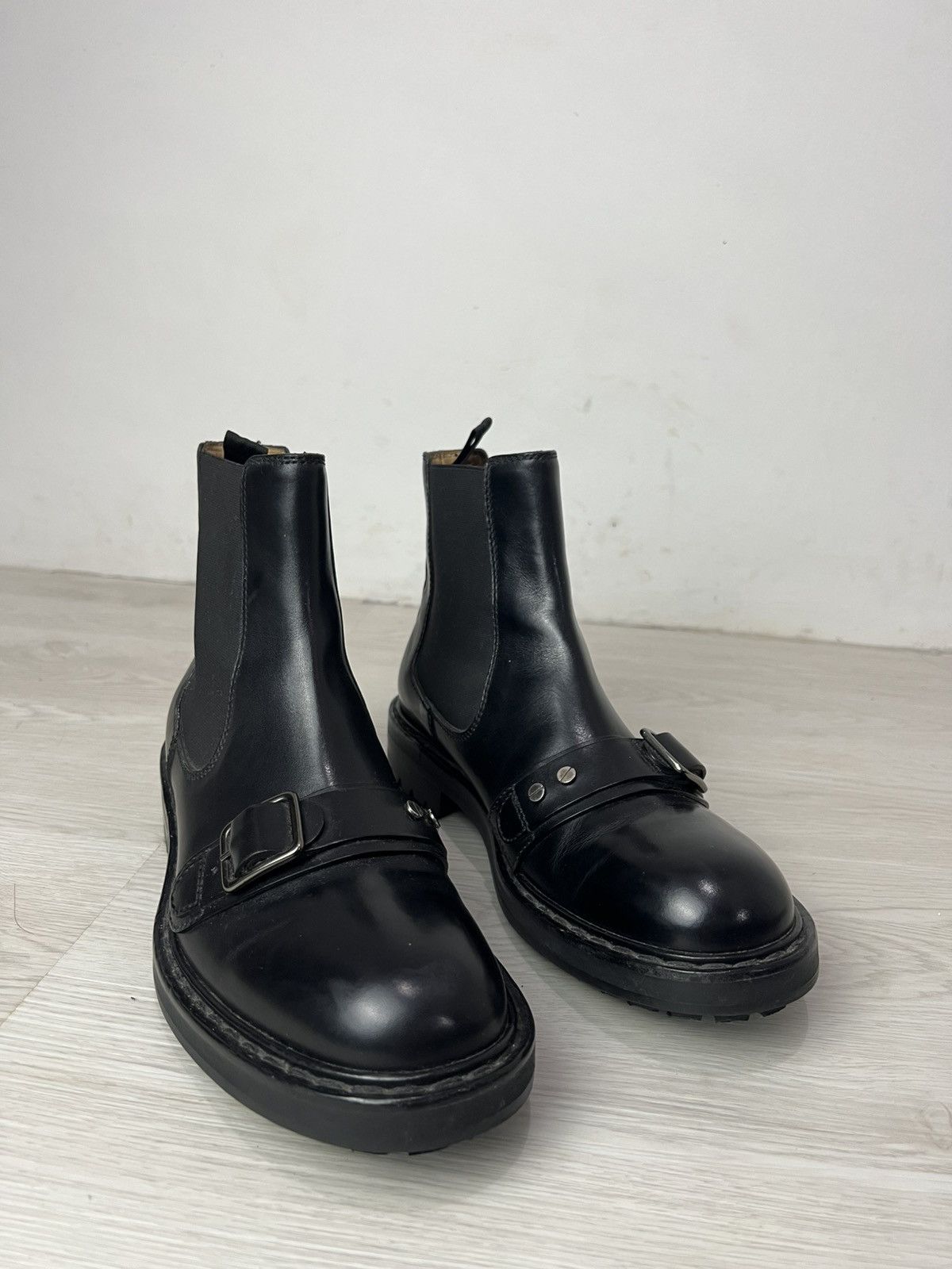 Alexander McQueen Alexander Mcqueen Buckle Detail Chelsea Boots Size US 7.5 / EU 40-41 - 2 Thumbnail