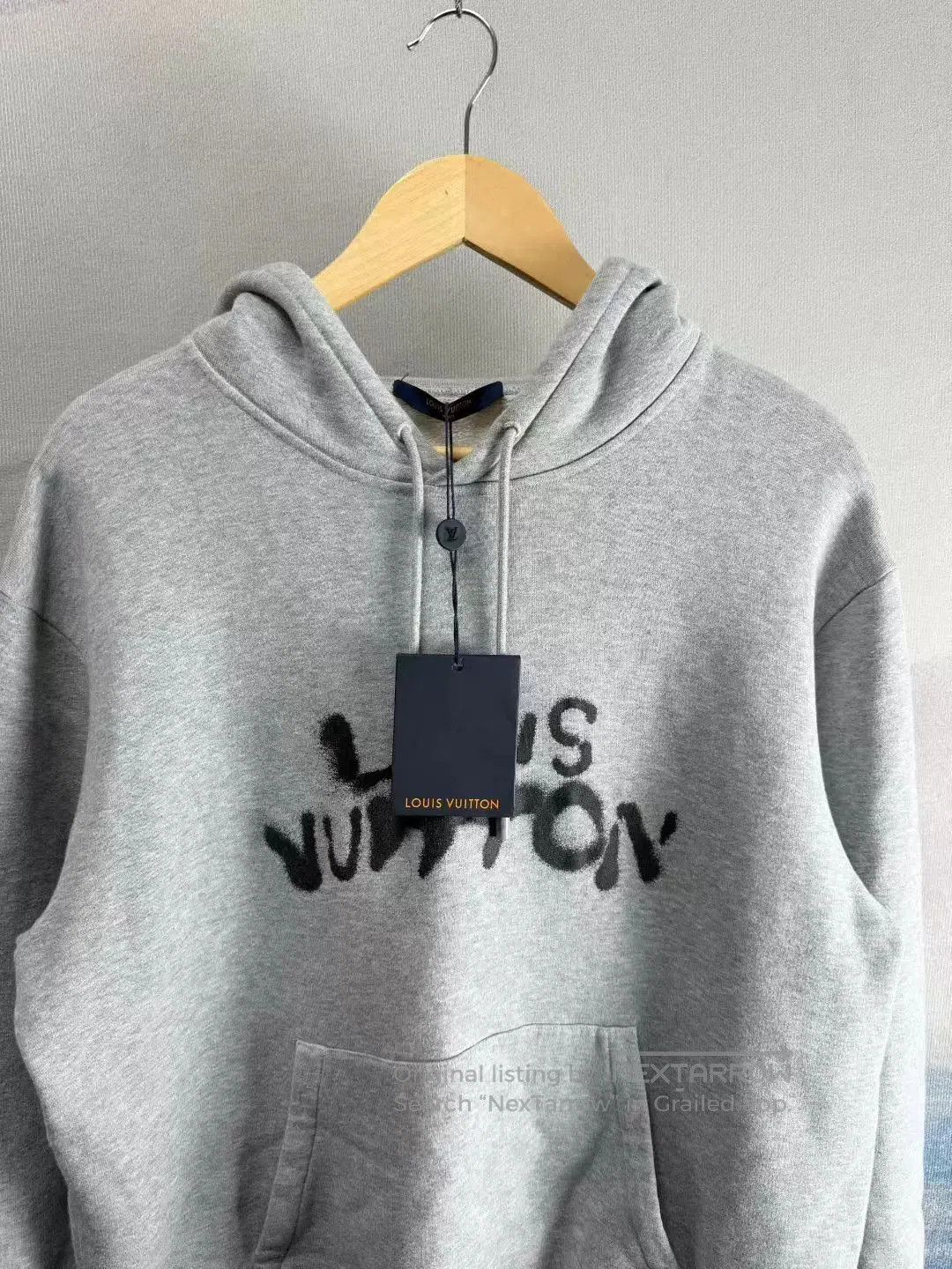 Louis Vuitton gray louis vuitton graphic hoodie large. Size US L / EU 52-54 / 3 - 2 Thumbnail