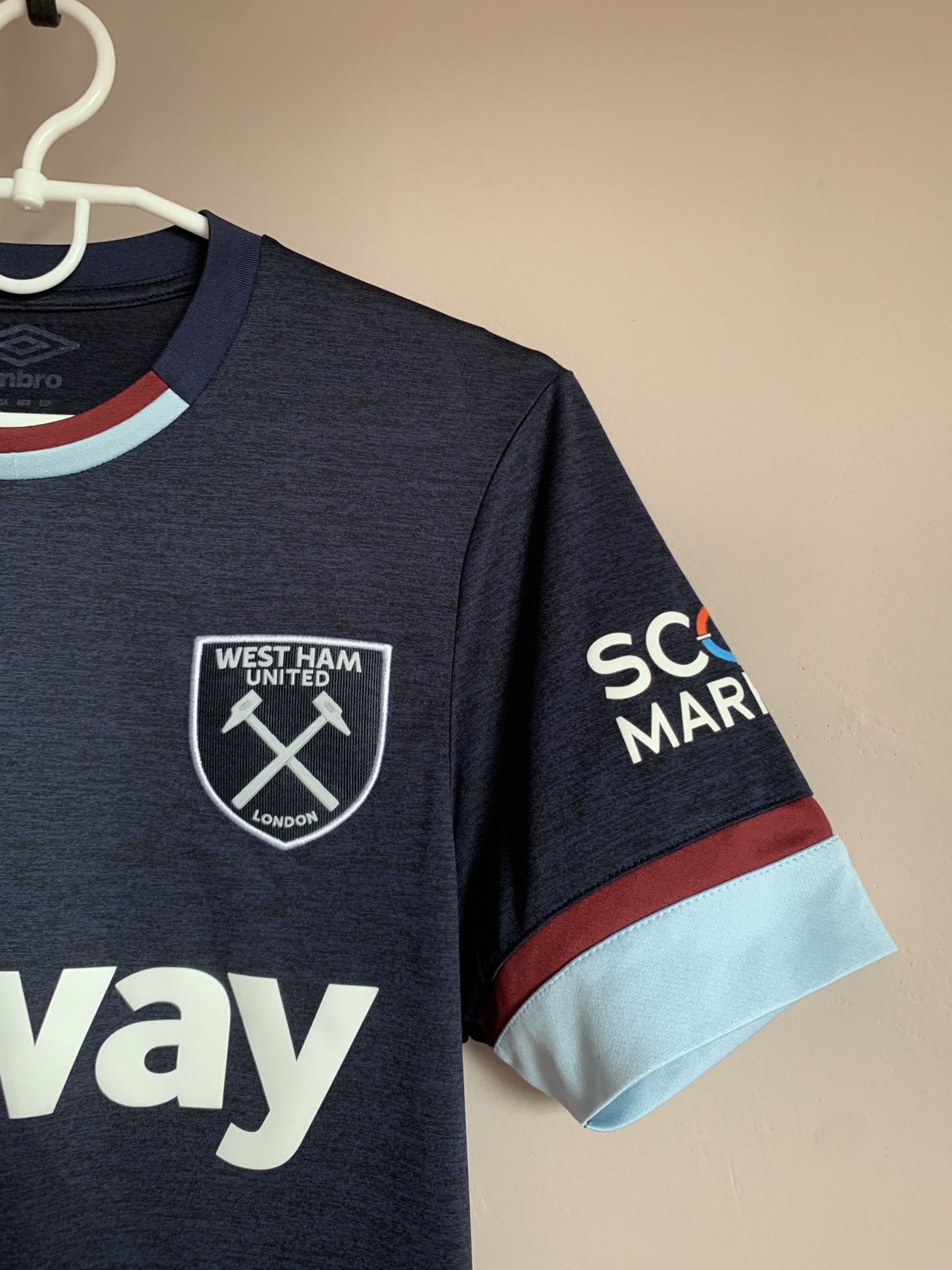 Umbro West Ham United Third Football Shirt Umbro Soccer Jersey S Size US S / EU 44-46 / 1 - 4 Thumbnail