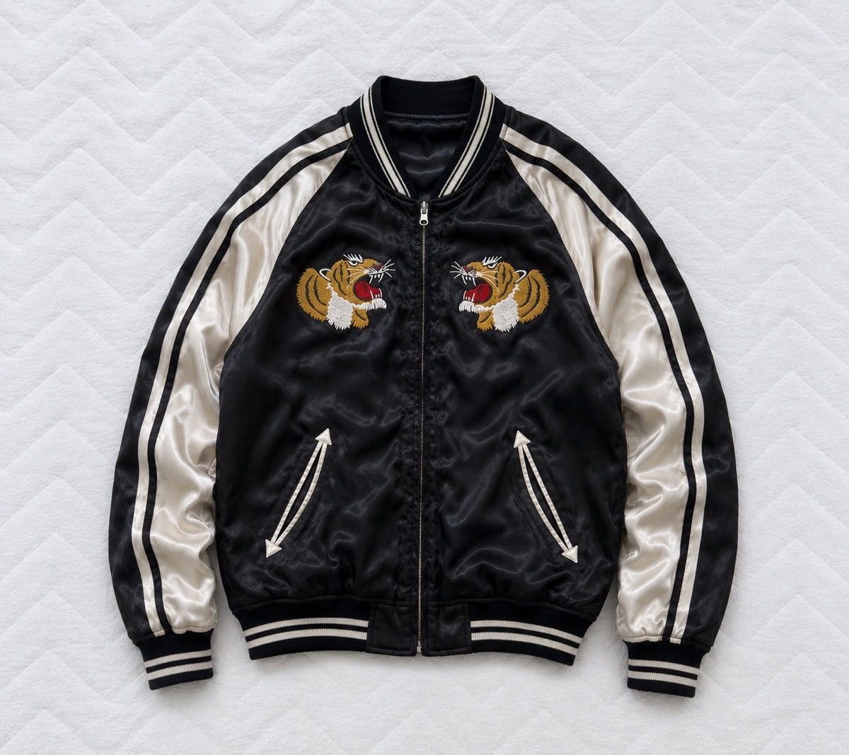 Avirex Avirex Sukajan Satin Rayon Bomber Jacket Tiger Dragon Japan Size US XL / EU 56 / 4 - 2 Thumbnail