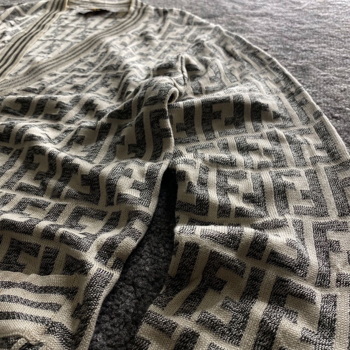 Fendi Vtg Fendi Monogram Cardigan Size US M / EU 48-50 / 2 - 2 Thumbnail