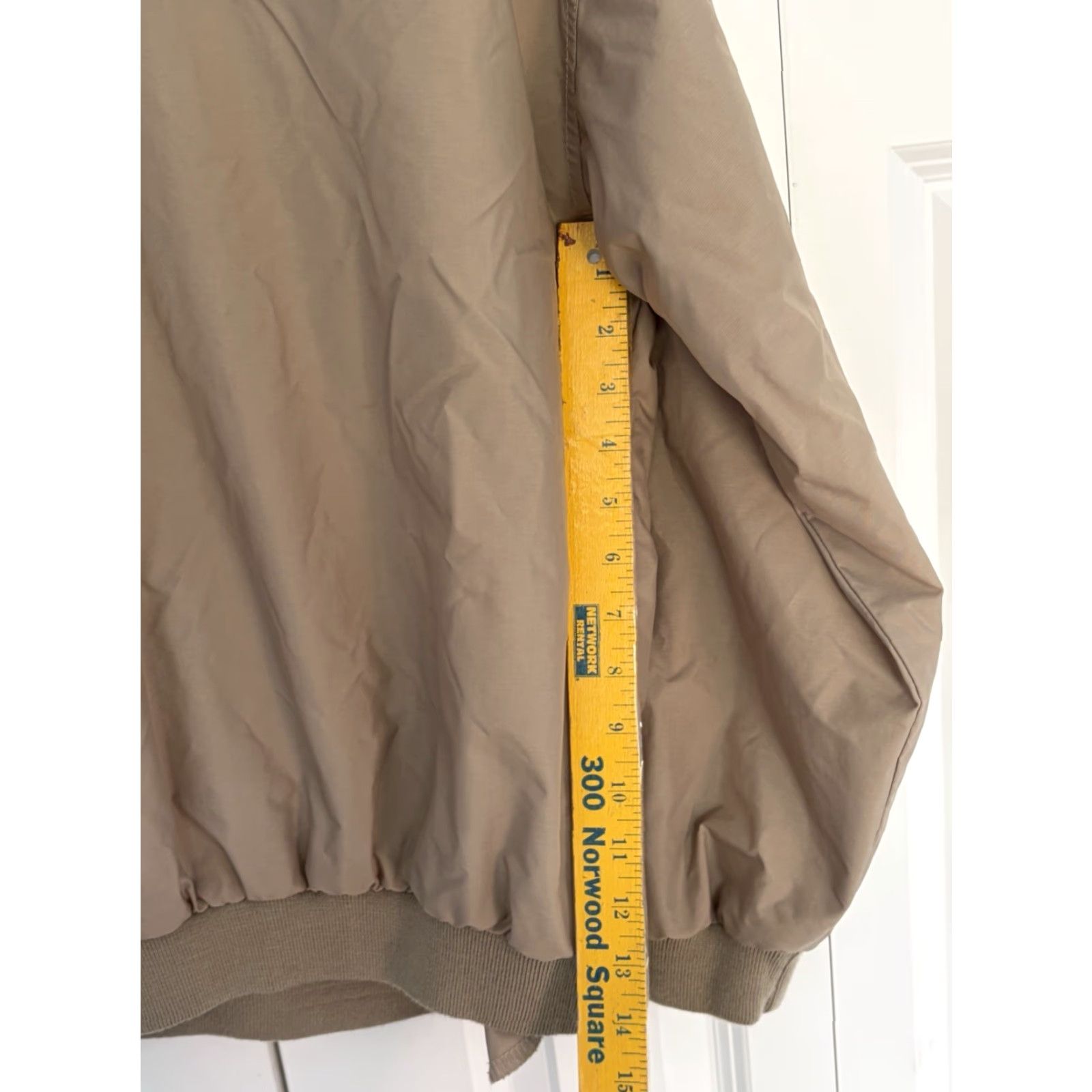 Izod VINTAGE IZOD Golf Windbreaker Jacket Pullover Beige M Mens 90s Pocket Logo Cadilla Invitational Beige Size US M / EU 48-50 / 2 - 8 Thumbnail