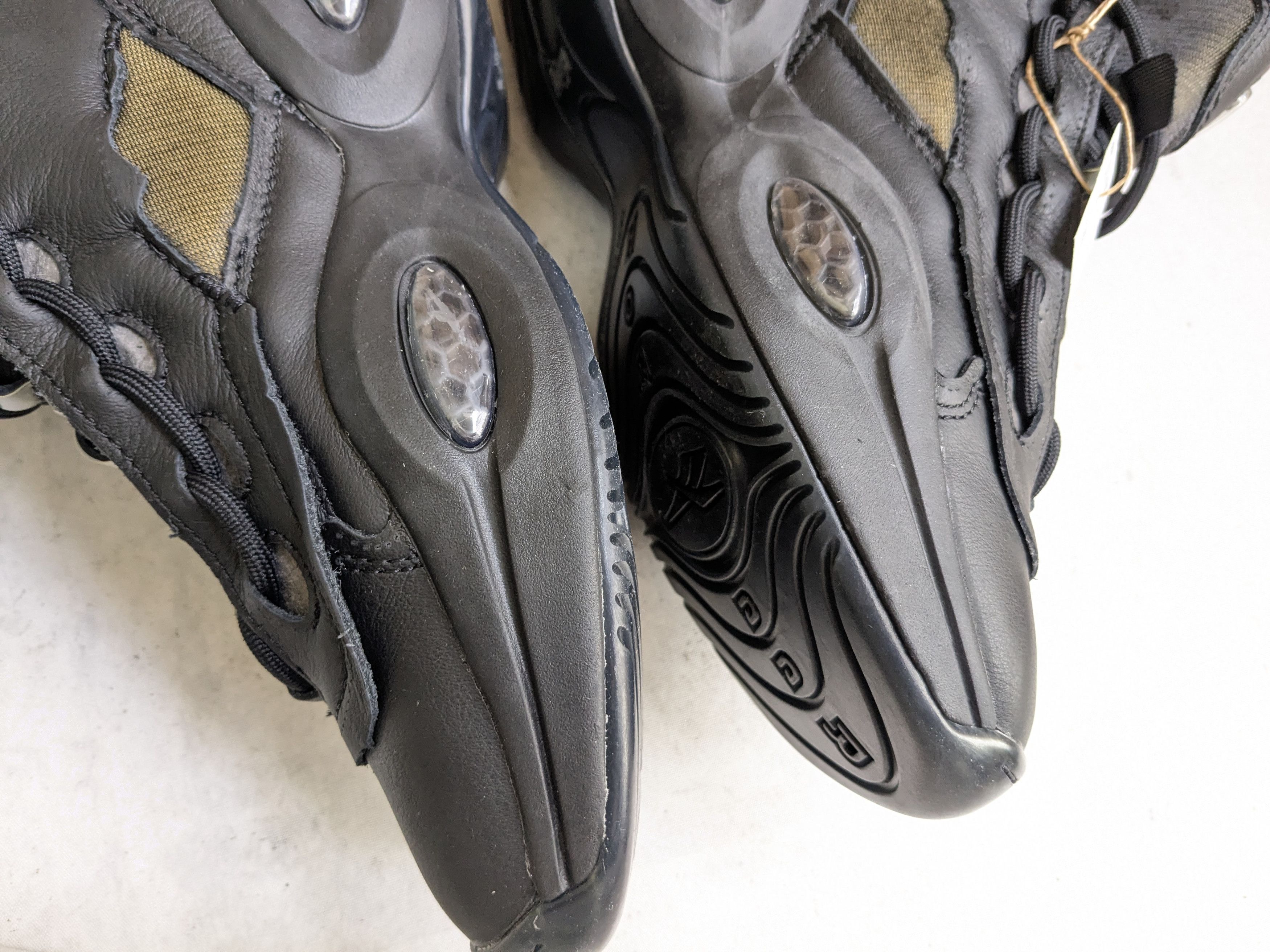 Maison Margiela Maison Margiela x Reebok Question Black 9.5 Leather Size US 9.5 / EU 42-43 - 9 Thumbnail