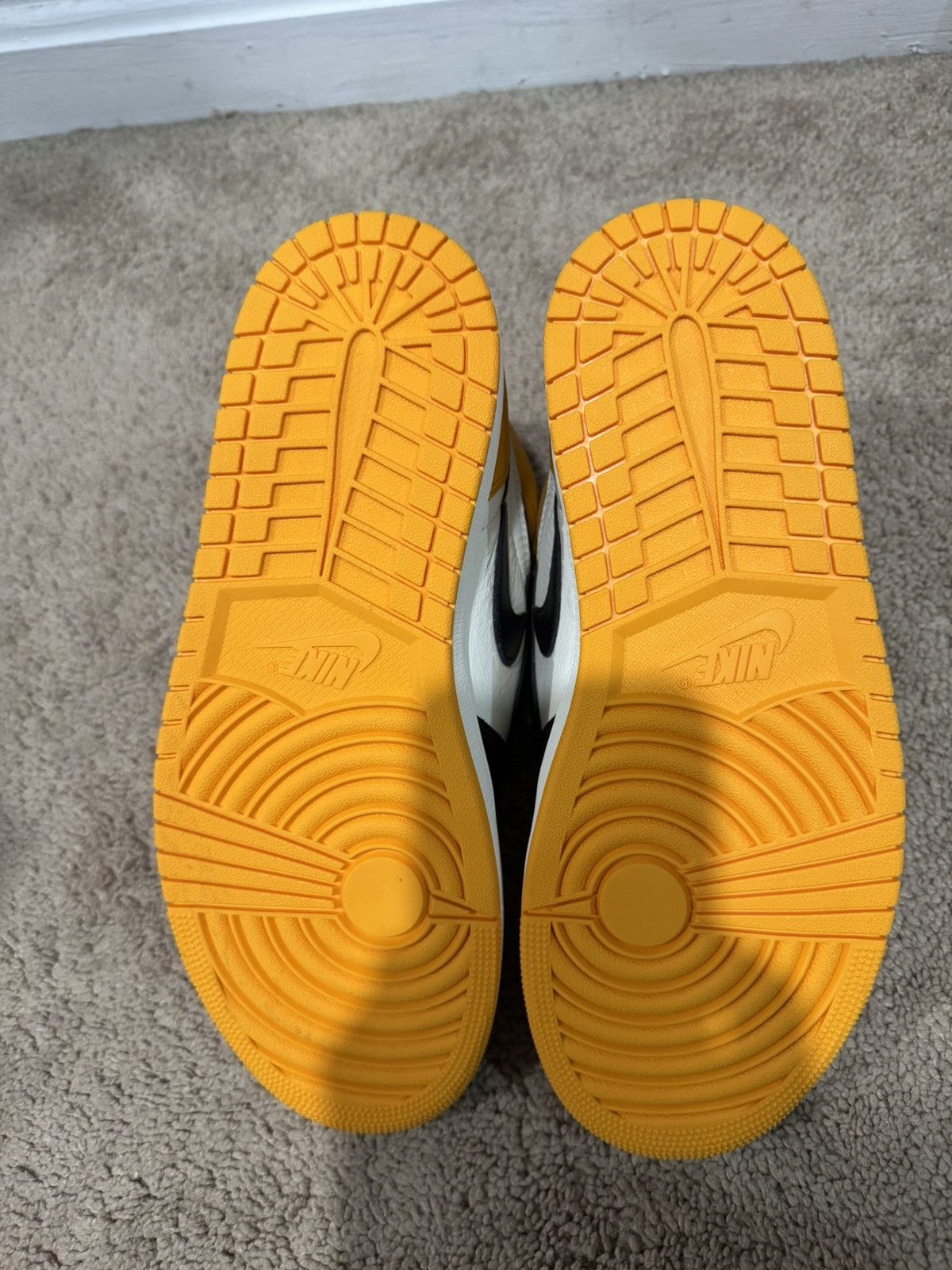 Jordan Brand Jordan 1 Yellow Toe Size US 10 / EU 43 - 5 Thumbnail