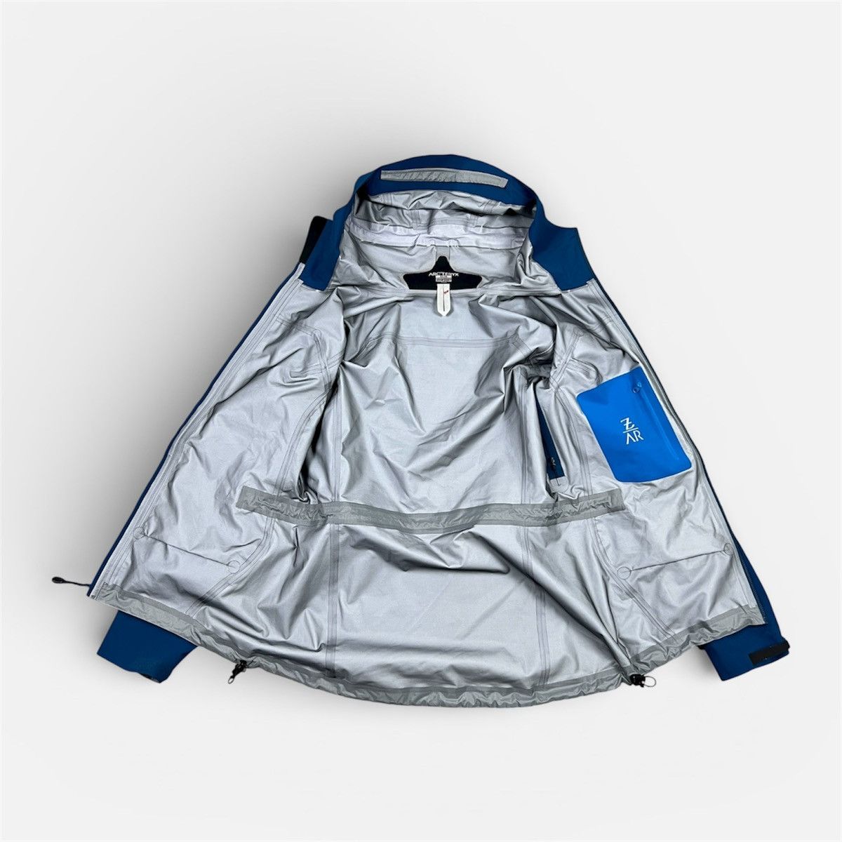 Arc'teryx Women’s Arcteryx Zeta AR Gore Tex Jacket Size M Size M / US 6-8 / IT 42-44 - 8 Thumbnail