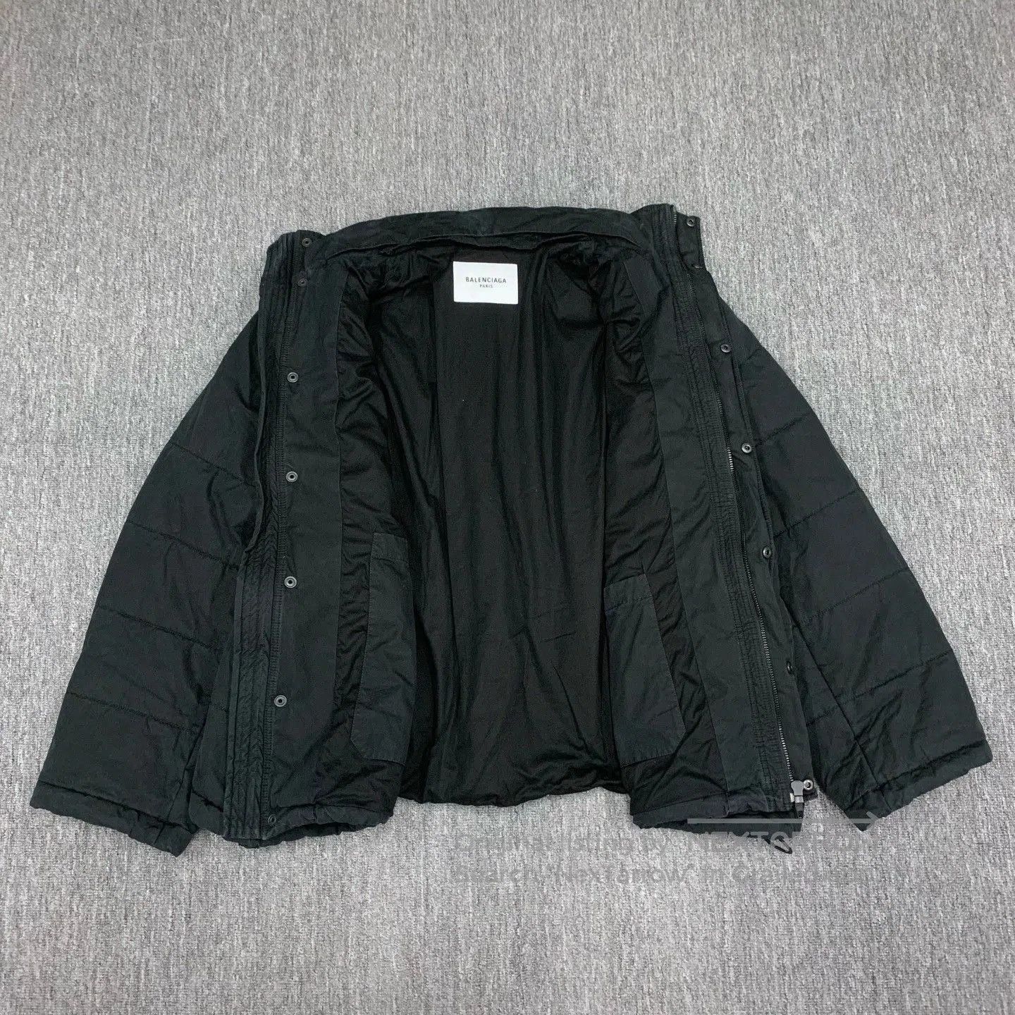 Balenciaga Balenciaga Black Back Logo Puffer Coat. Size US S / EU 44-46 / 1 - 8 Thumbnail