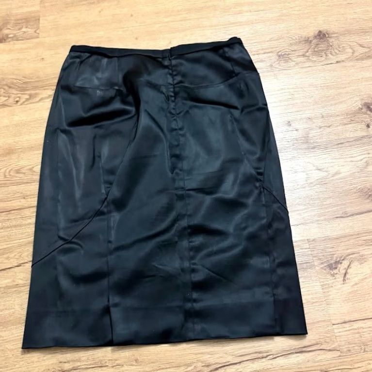 Nina Ricci VINTAGE Nina Ricci Skirt Women's Size 2 XS Black Silk Pencil Zipper Back Straight Knee Length Designer Classic 90s Size 26" / US 2 / IT 38 - 5 Thumbnail