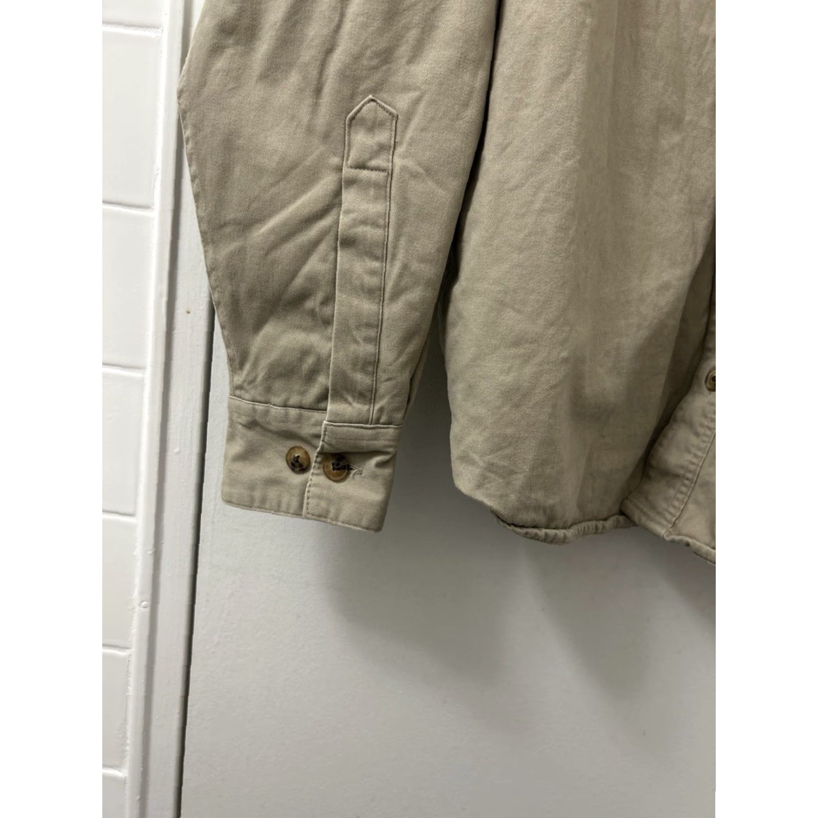 Vintage Woolrich Shirt Jacket Mens L Tan Flannel Lined Shacket Button Down L/S Plaid Casual Workwear Vintage Not Size US L / EU 52-54 / 3 - 5 Thumbnail