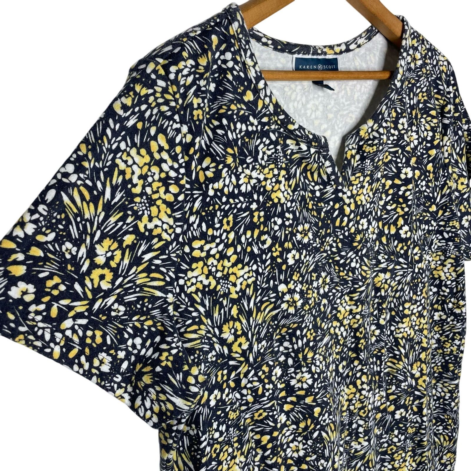Vintage Karen Scott Floral Cotton Blend Shirt Size XL / US 12-14 / IT 48-50 - 2 Thumbnail