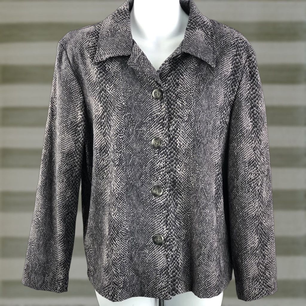 Vintage VINTAGE Briggs Blazer Jacket PM Gray Snake Print Long Sleeve ButtonUp Collar Women Size M / US 6-8 / IT 42-44 - 1 Thumbnail